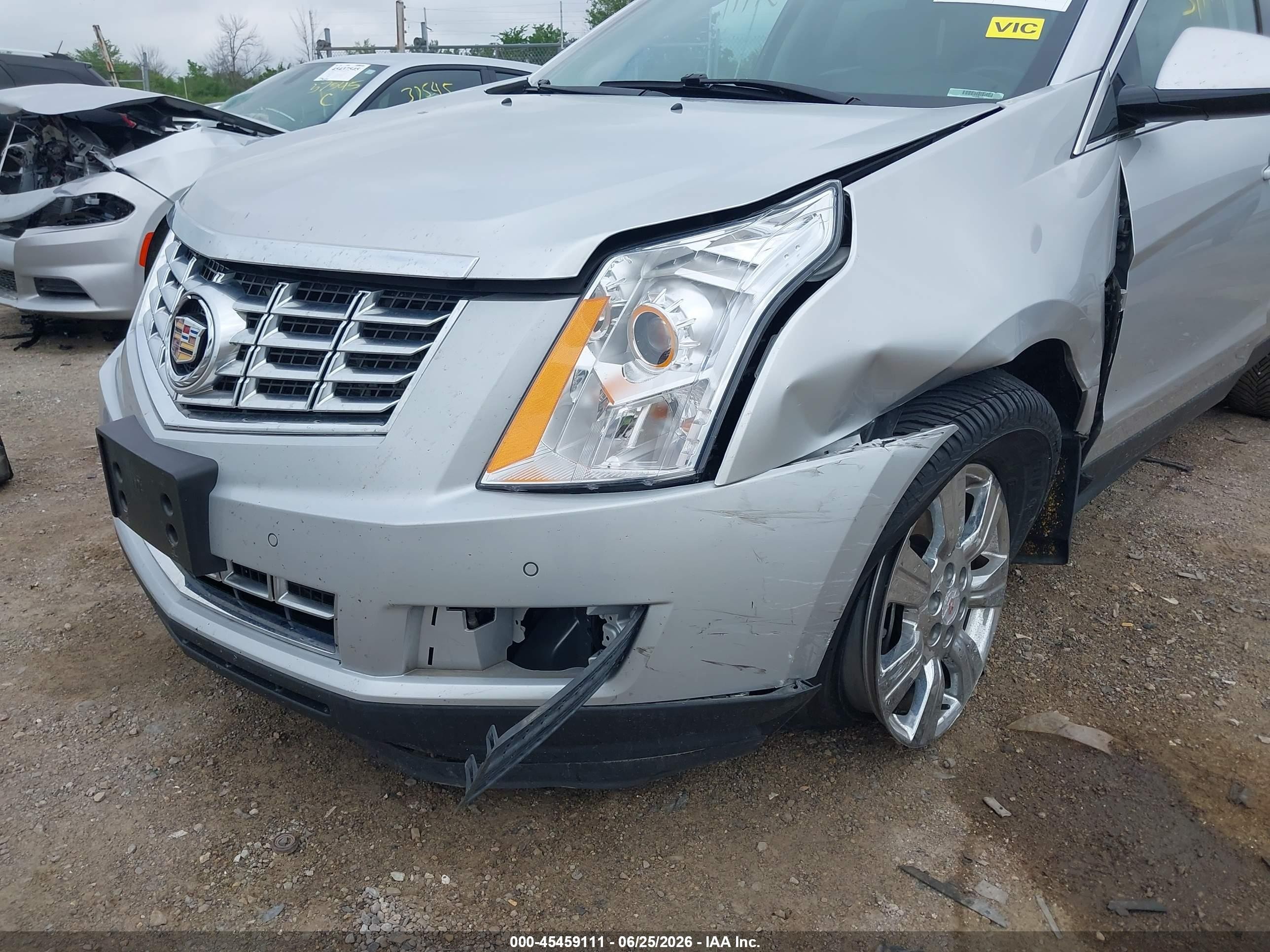 2015 Cadillac Srx Luxury Collection Silver vin: 3GYFNBE38FS547054