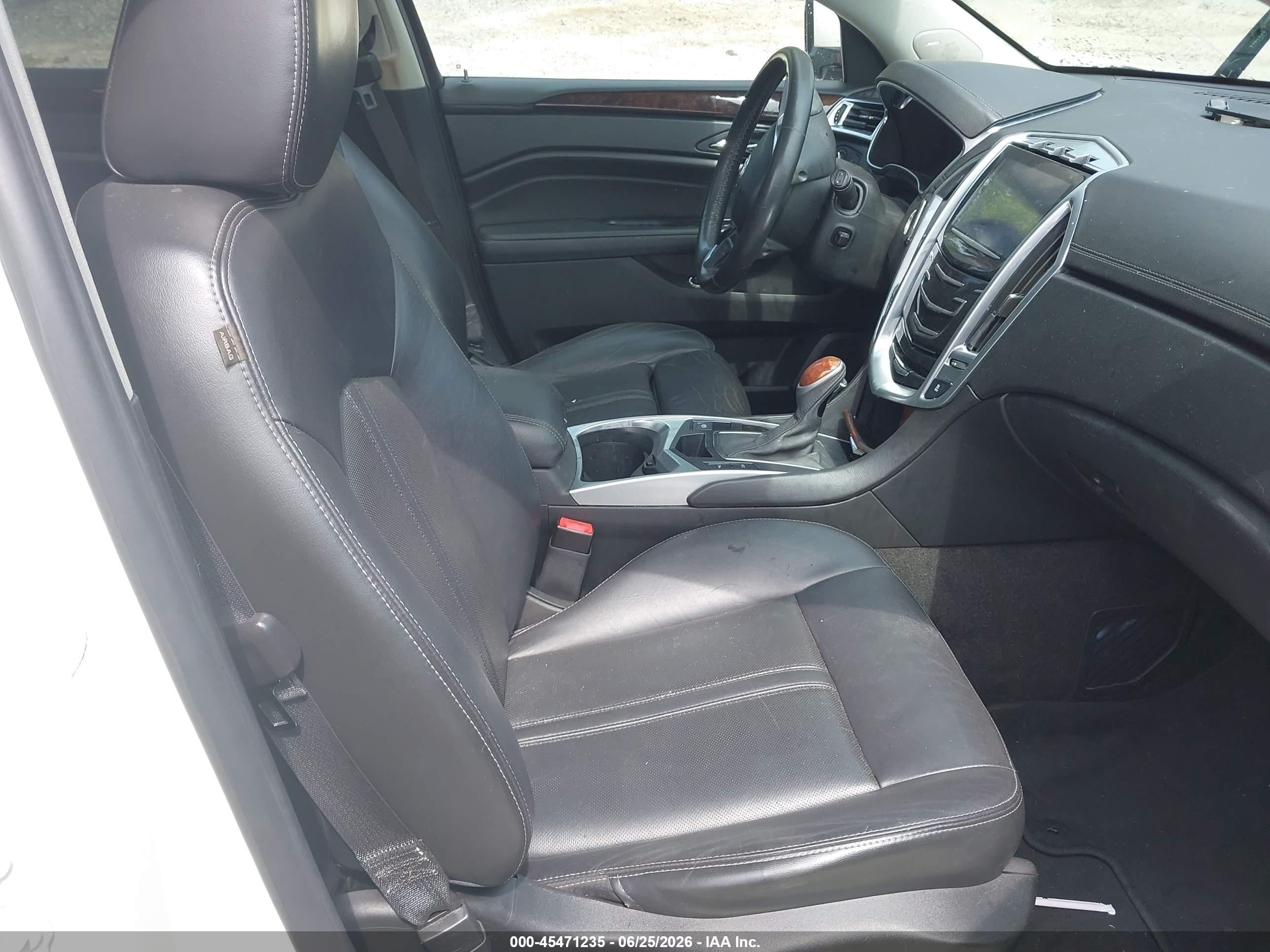 2015 Cadillac Srx Luxury Collection White vin: 3GYFNBE38FS633741