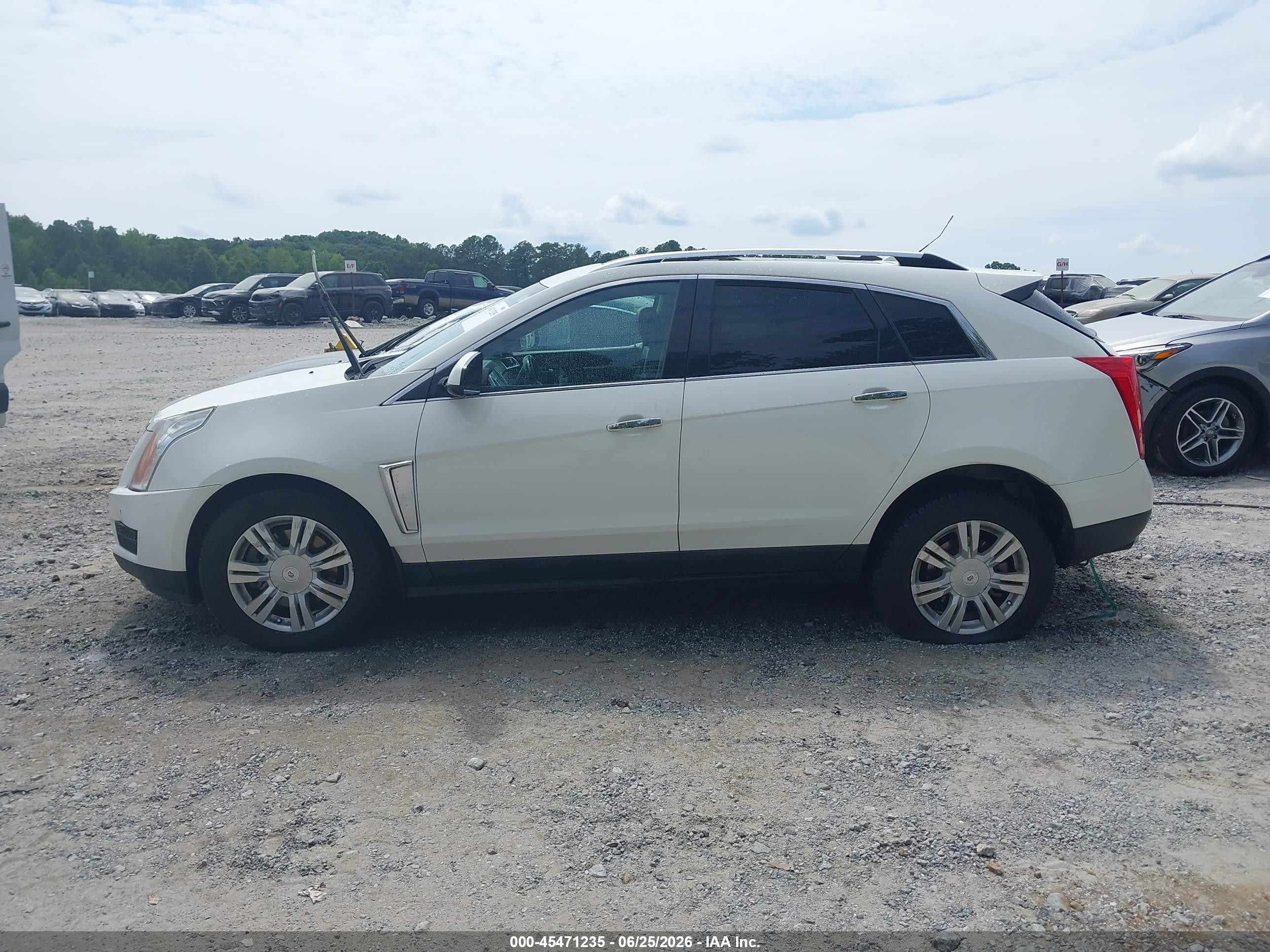2015 Cadillac Srx Luxury Collection White vin: 3GYFNBE38FS633741