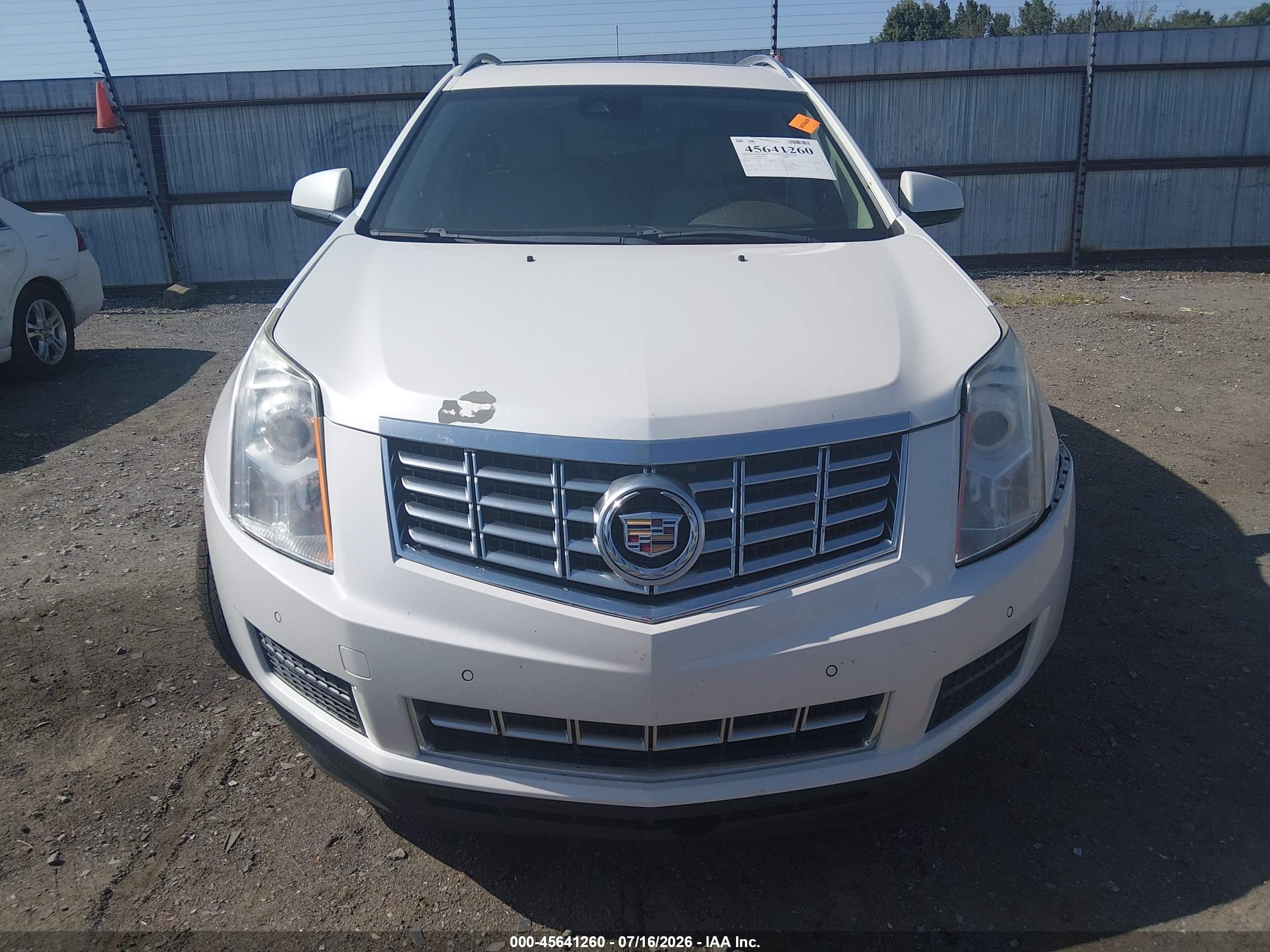 2015 Cadillac Srx Luxury Collection White vin: 3GYFNBE39FS555857