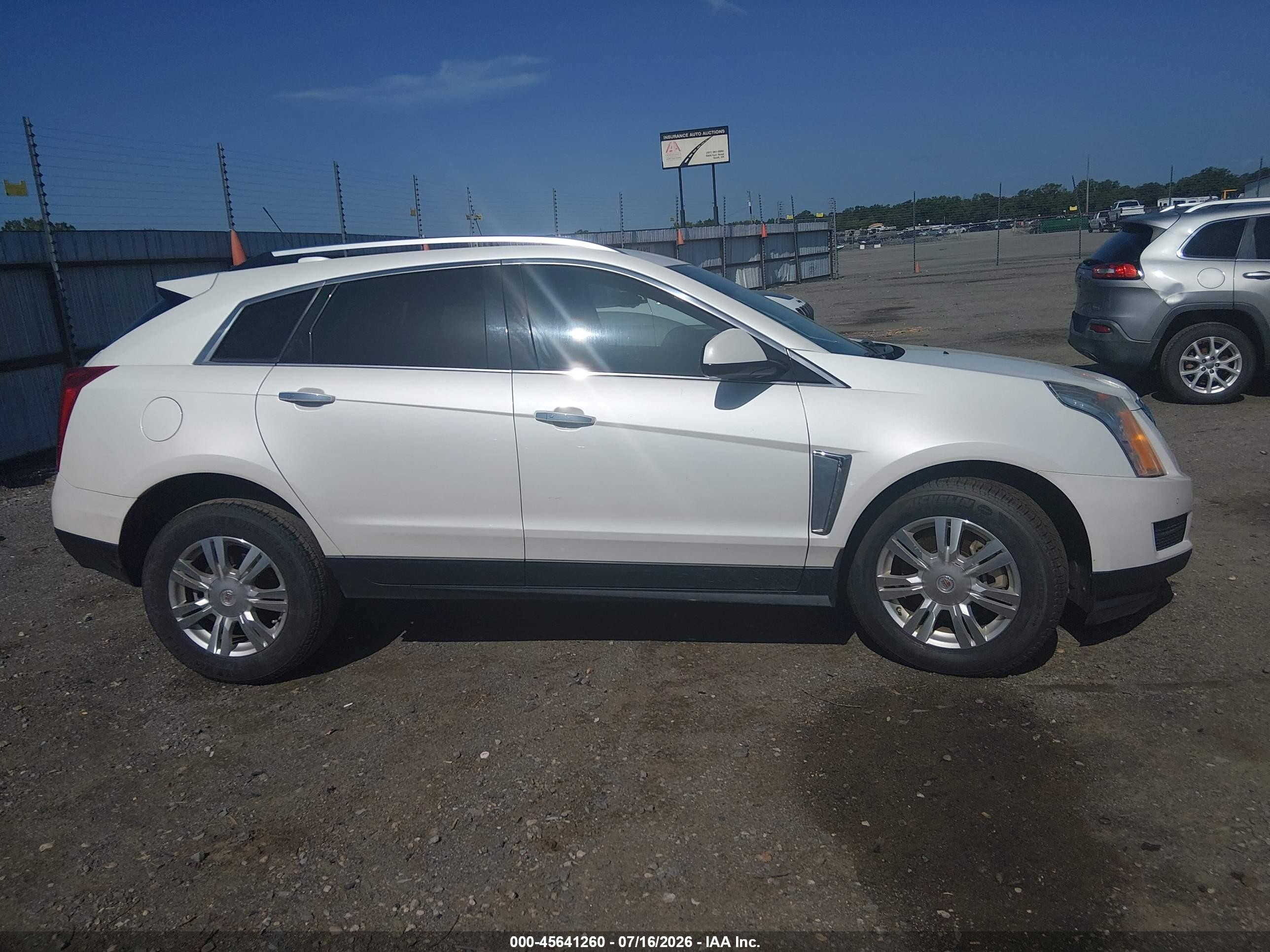 2015 Cadillac Srx Luxury Collection White vin: 3GYFNBE39FS555857