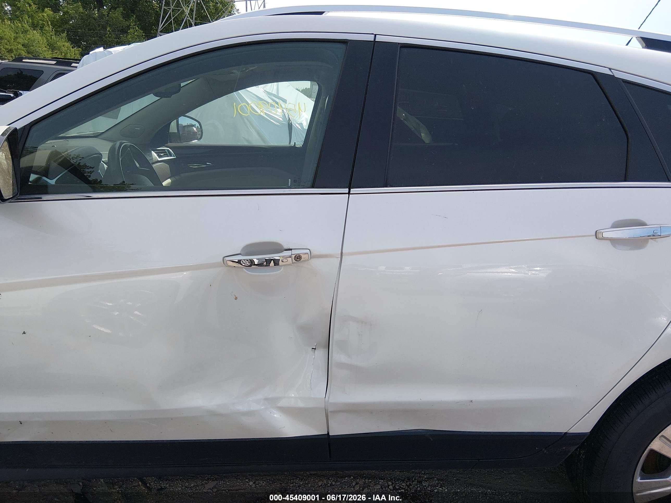 2015 Cadillac Srx Luxury Collection White vin: 3GYFNBE3XFS526027