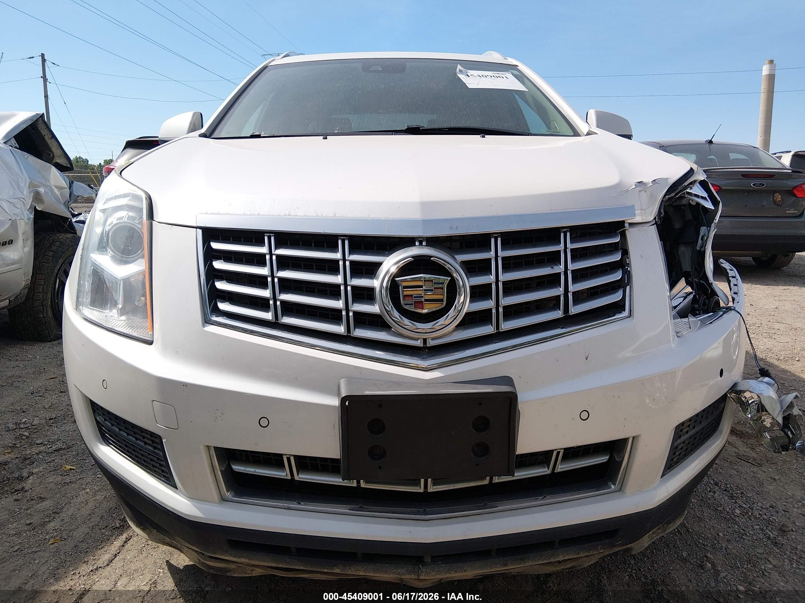 2015 Cadillac Srx Luxury Collection White vin: 3GYFNBE3XFS526027