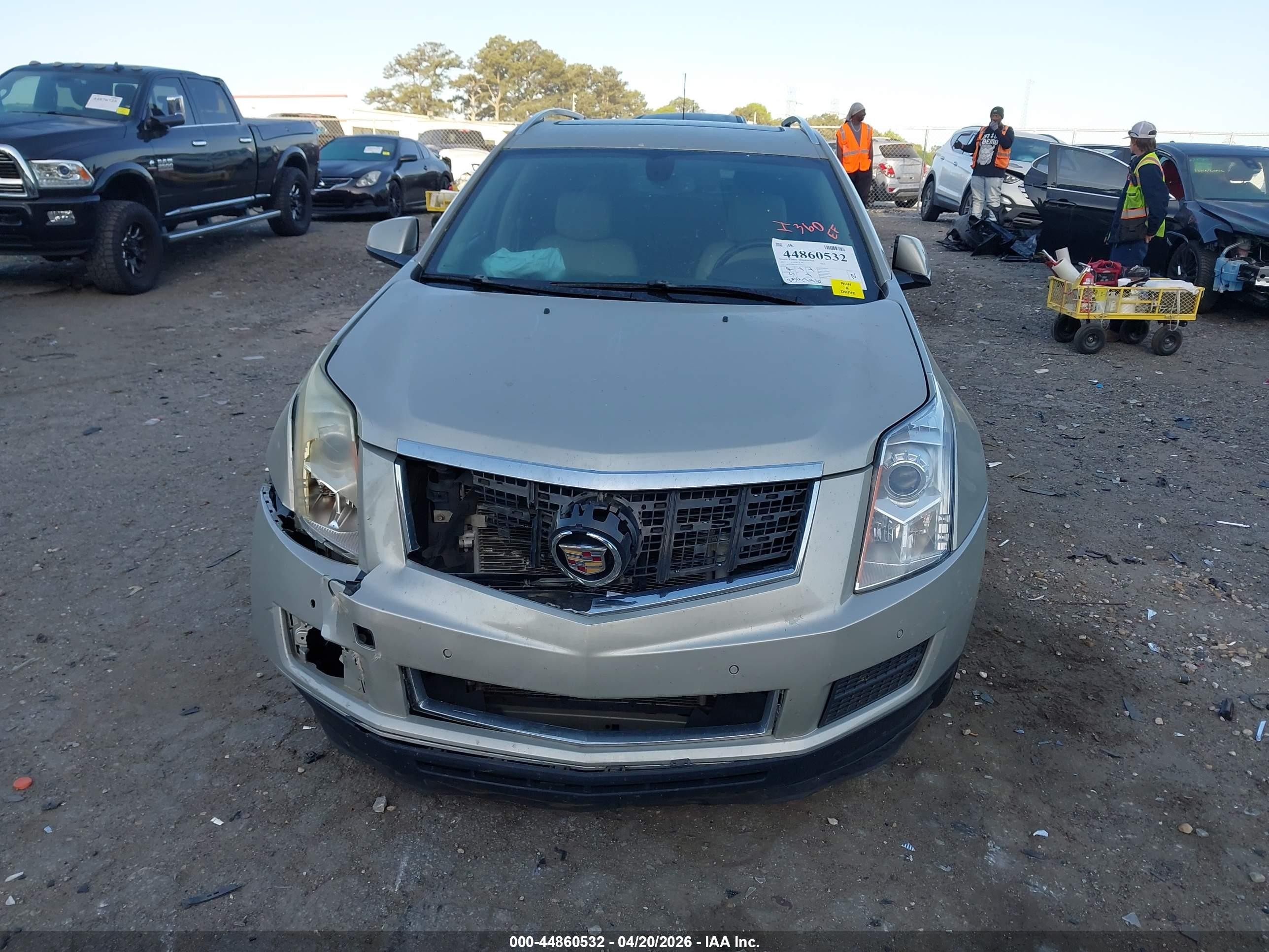 2015 Cadillac Srx Luxury Collection Champagne vin: 3GYFNBE3XFS529641