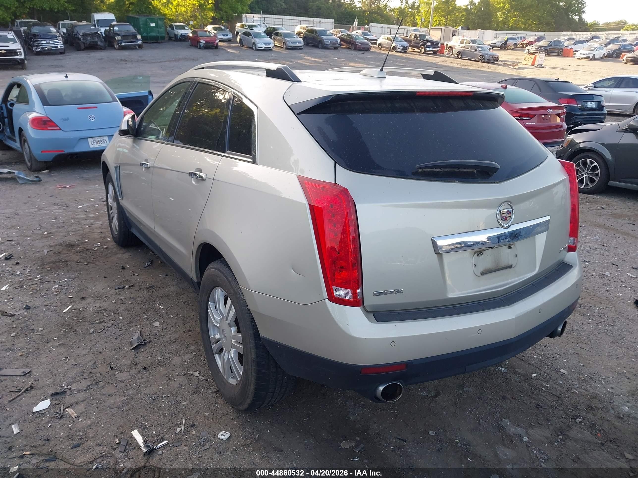 2015 Cadillac Srx Luxury Collection Champagne vin: 3GYFNBE3XFS529641