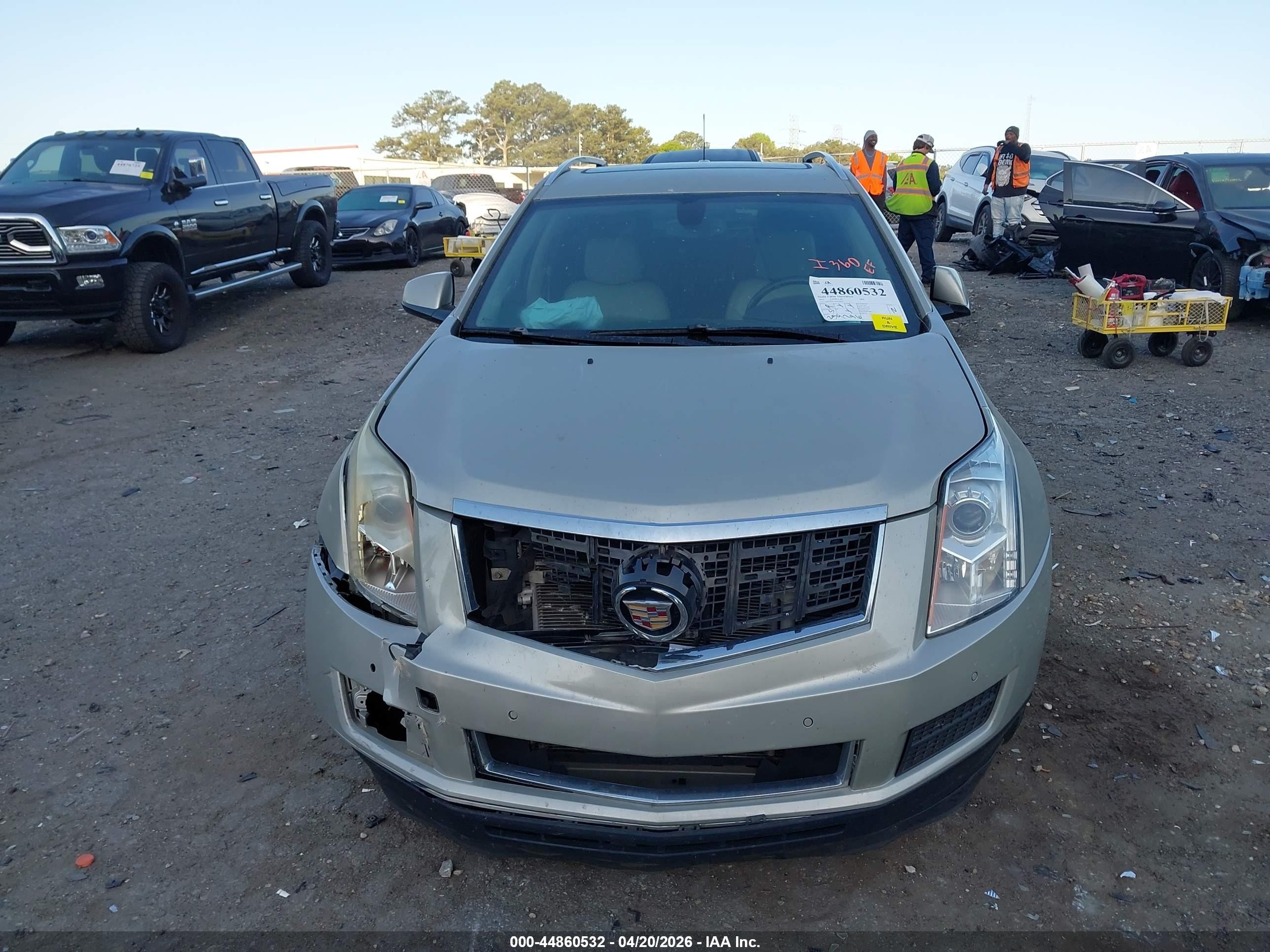 2015 Cadillac Srx Luxury Collection Champagne vin: 3GYFNBE3XFS529641