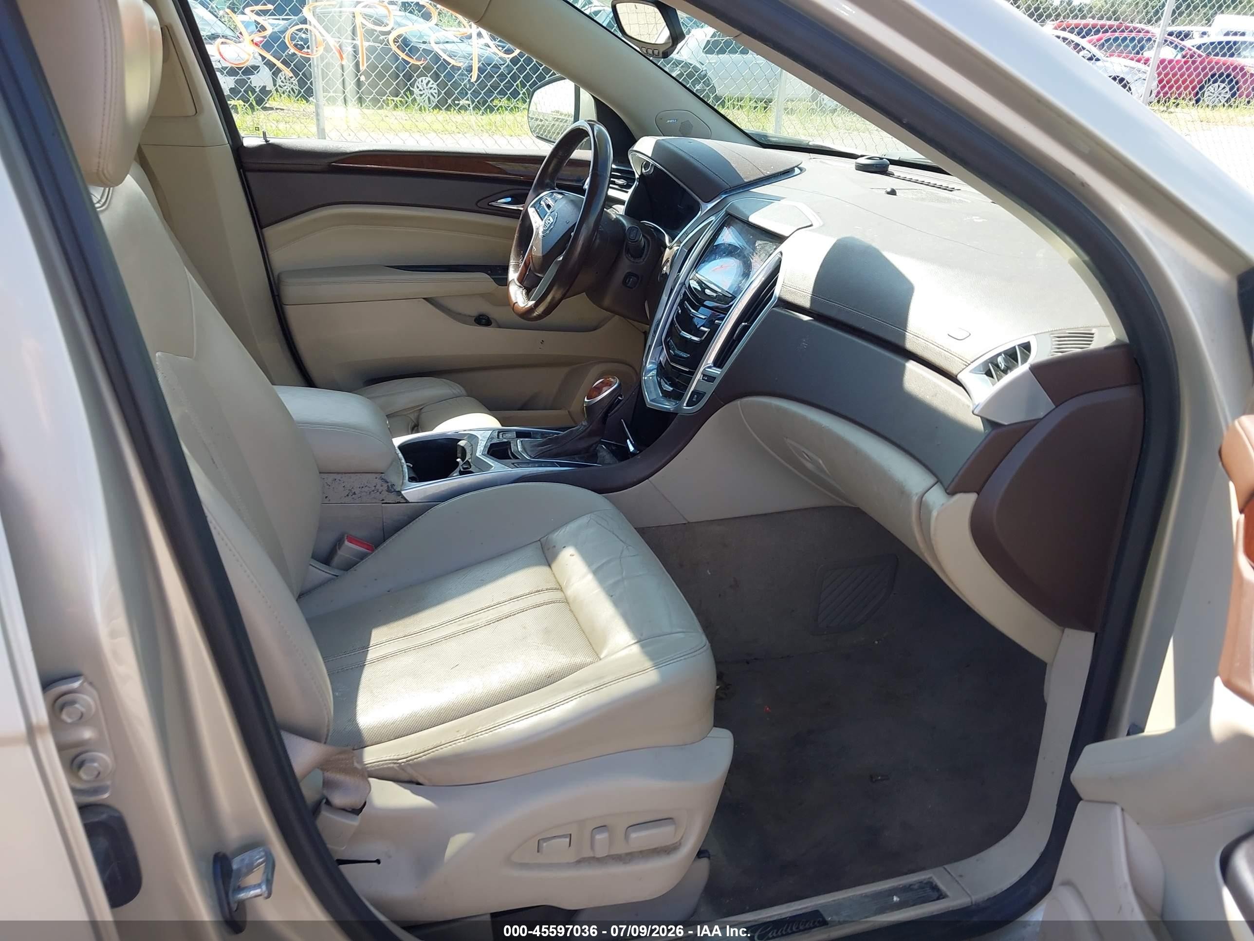 2013 Cadillac Srx Luxury Collection Gold vin: 3GYFNCE30DS626284