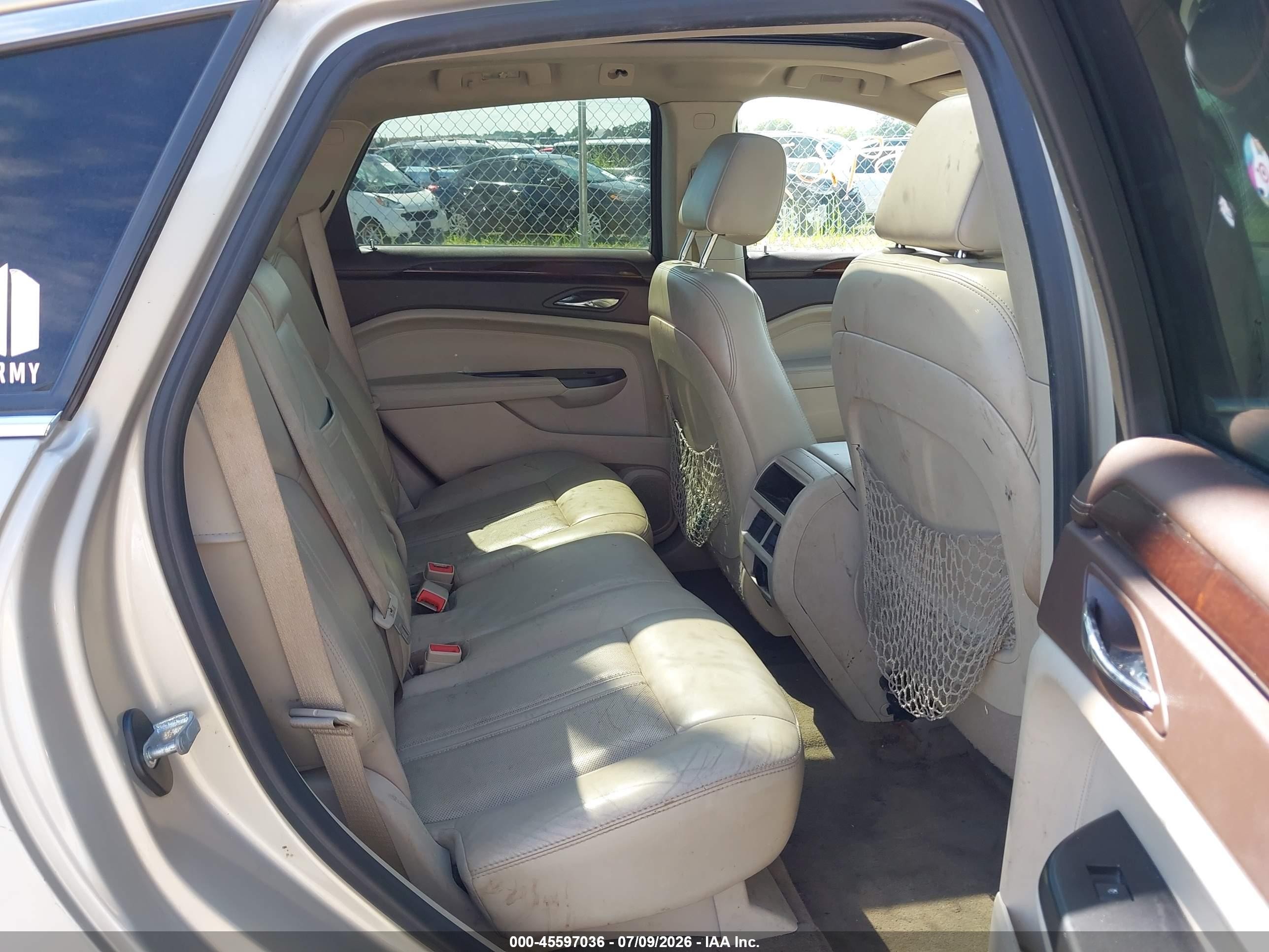 2013 Cadillac Srx Luxury Collection Gold vin: 3GYFNCE30DS626284