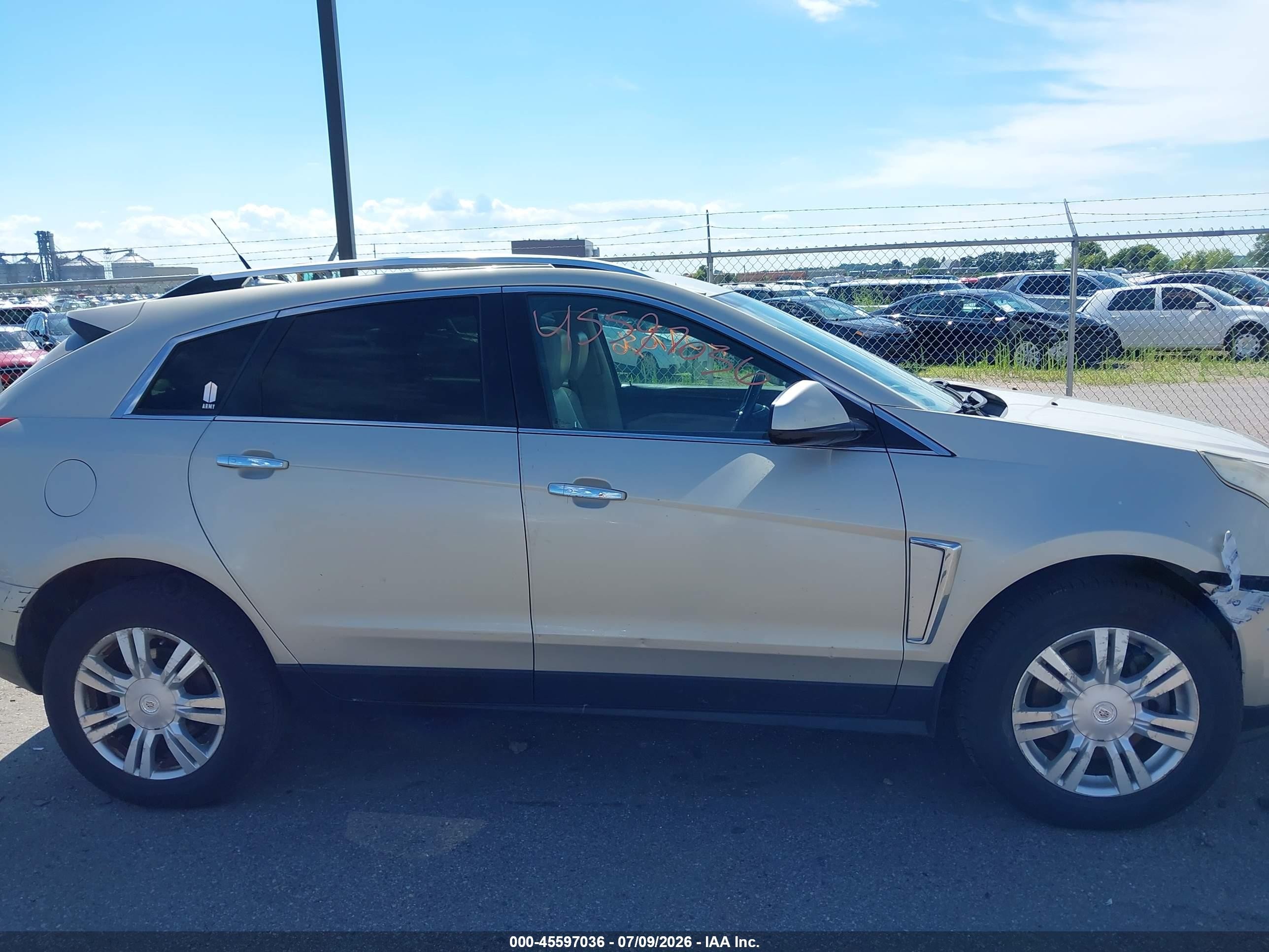 2013 Cadillac Srx Luxury Collection Gold vin: 3GYFNCE30DS626284