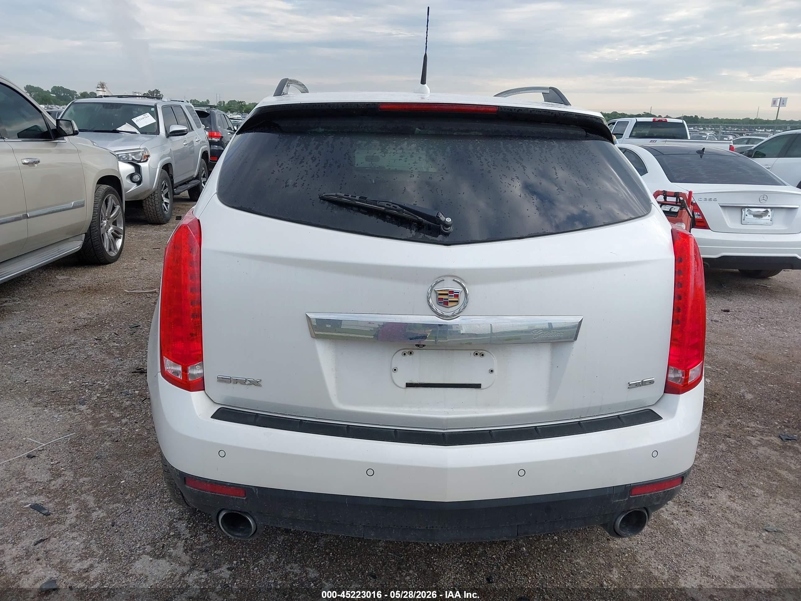 2014 Cadillac Srx Performance Collection White vin: 3GYFNCE33ES545071