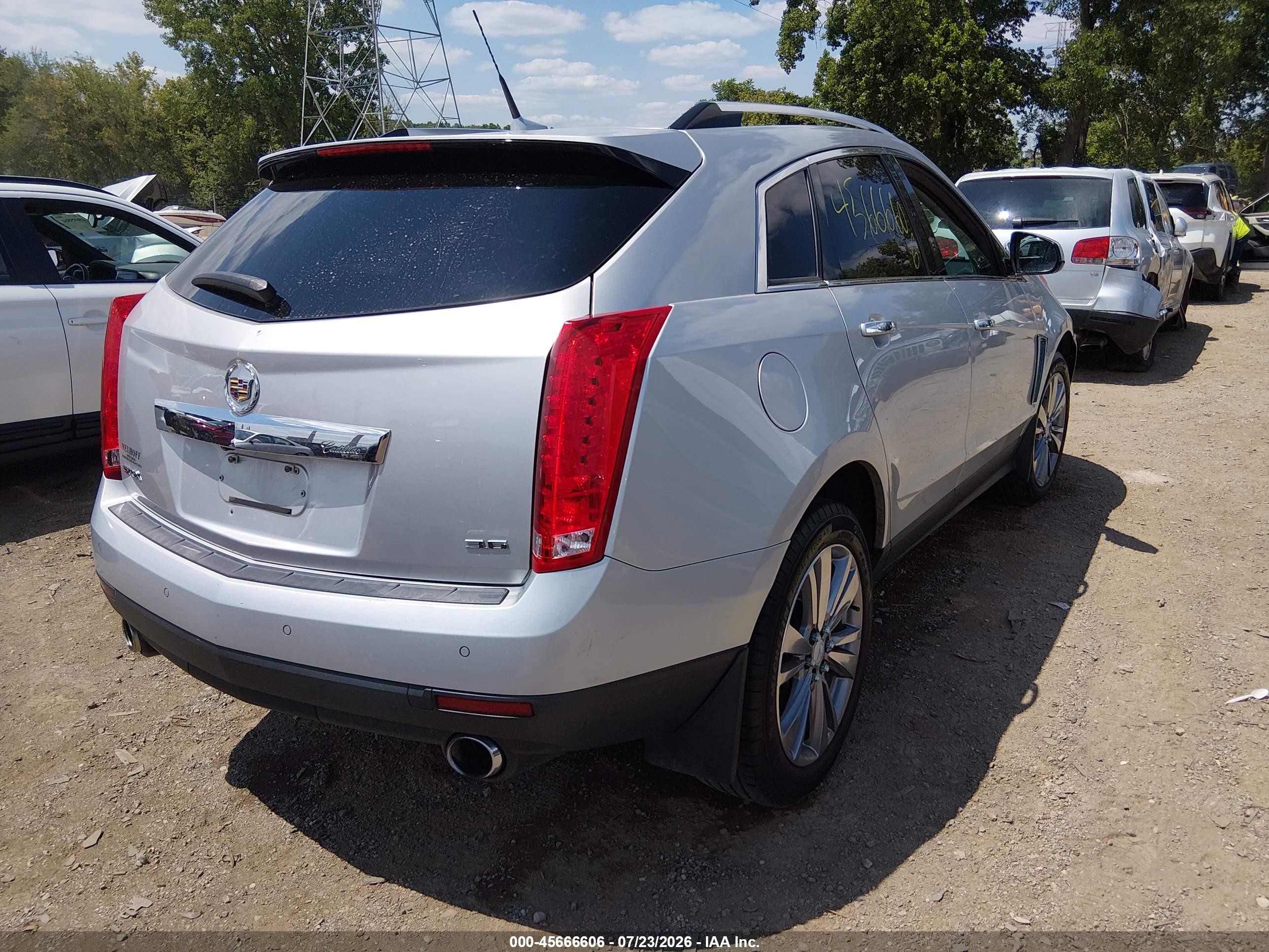 2013 Cadillac Srx Luxury Collection Silver vin: 3GYFNCE34DS652547