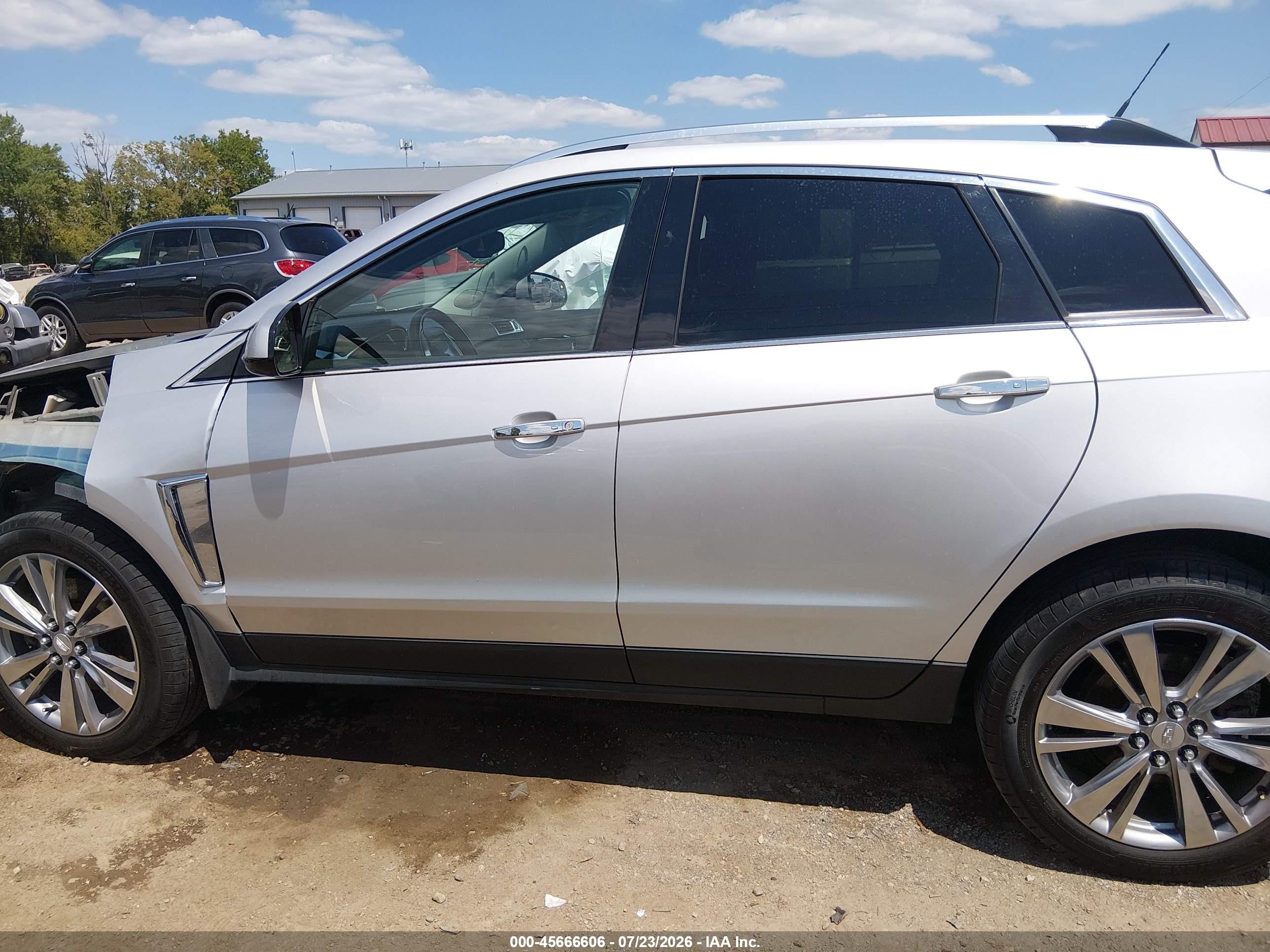 2013 Cadillac Srx Luxury Collection Silver vin: 3GYFNCE34DS652547