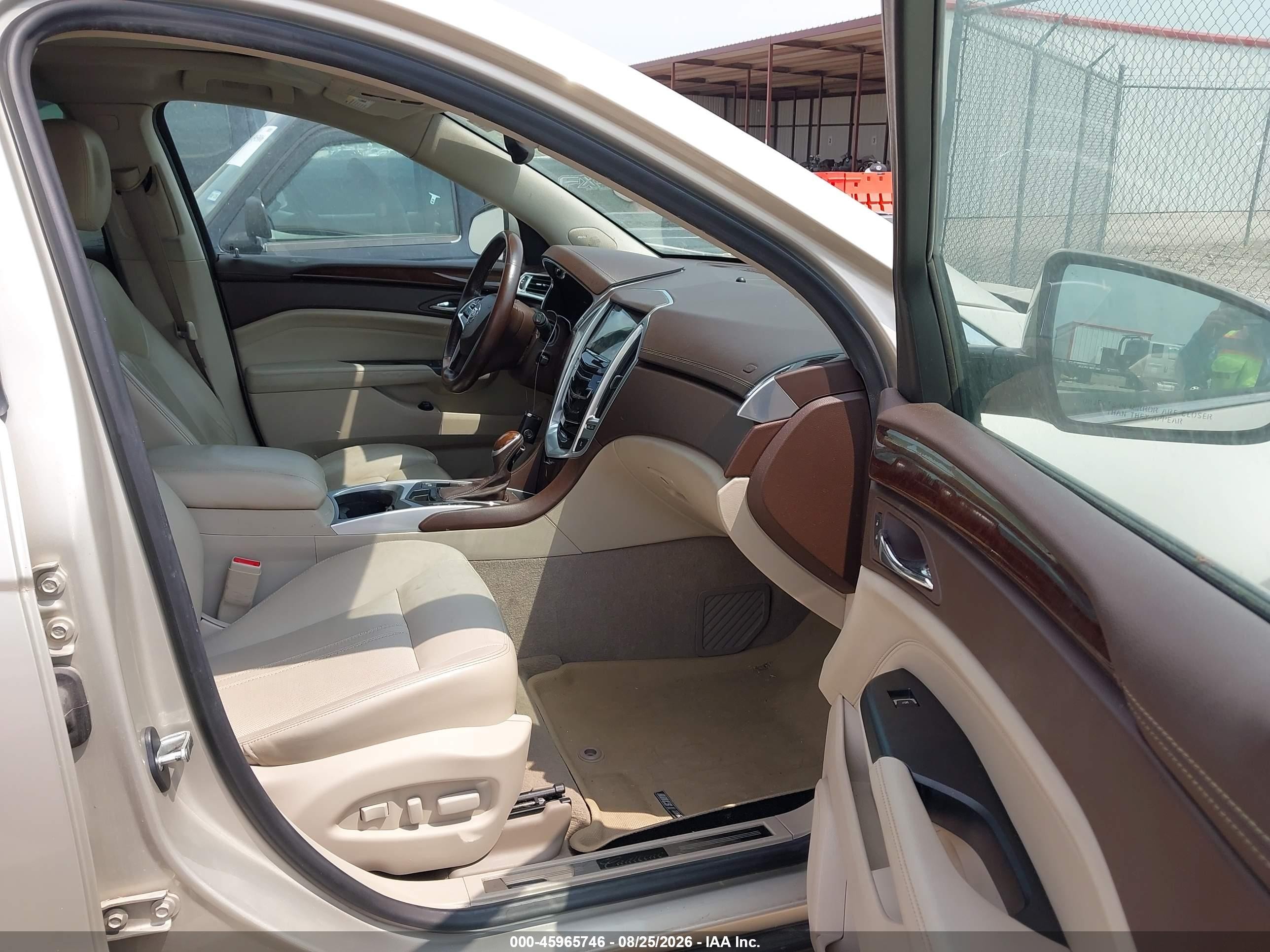 2014 Cadillac Srx Performance Collection Бежевый vin: 3GYFNCE37ES522862