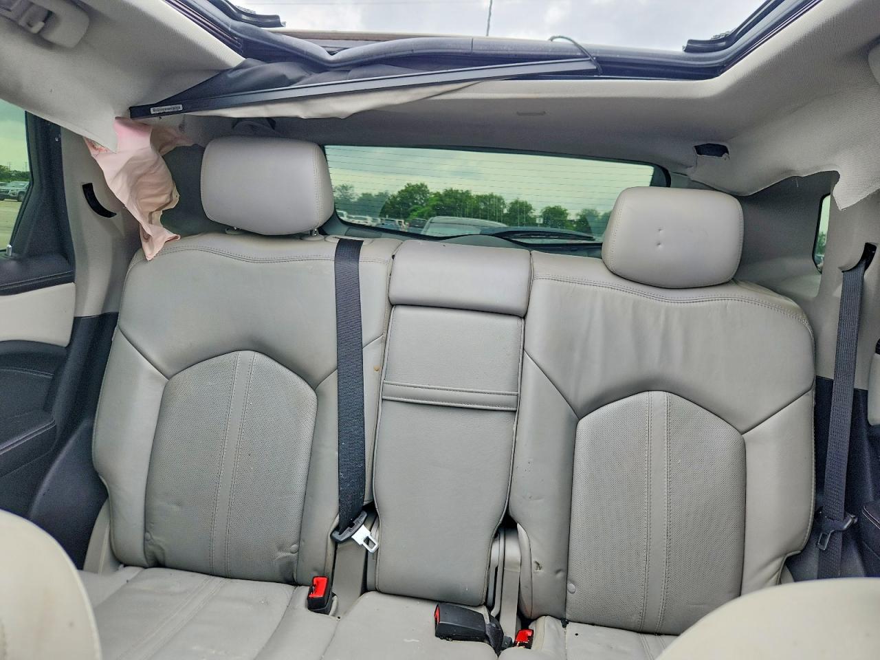 2015 Cadillac Srx Performance Collection Серебряный vin: 3GYFNCE37FS583534