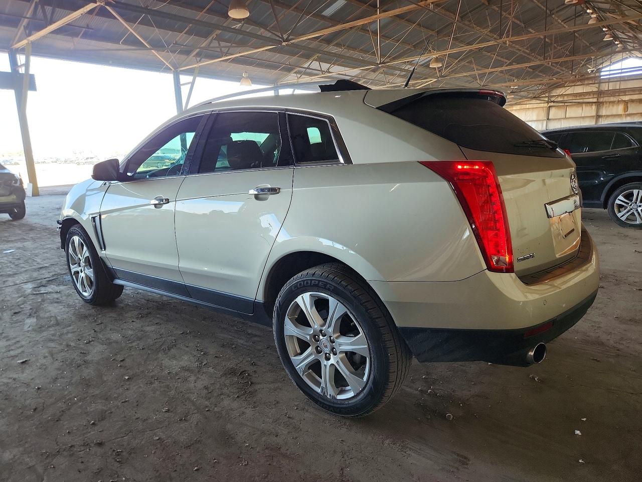 2014 Cadillac Srx Performance Collection Cream vin: 3GYFNCE39ES646700
