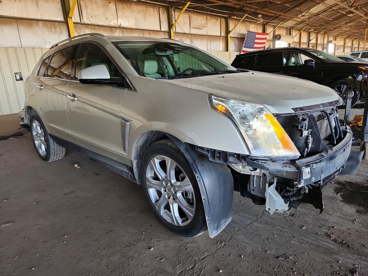 2014 Cadillac Srx Performance Collection Cream vin: 3GYFNCE39ES646700