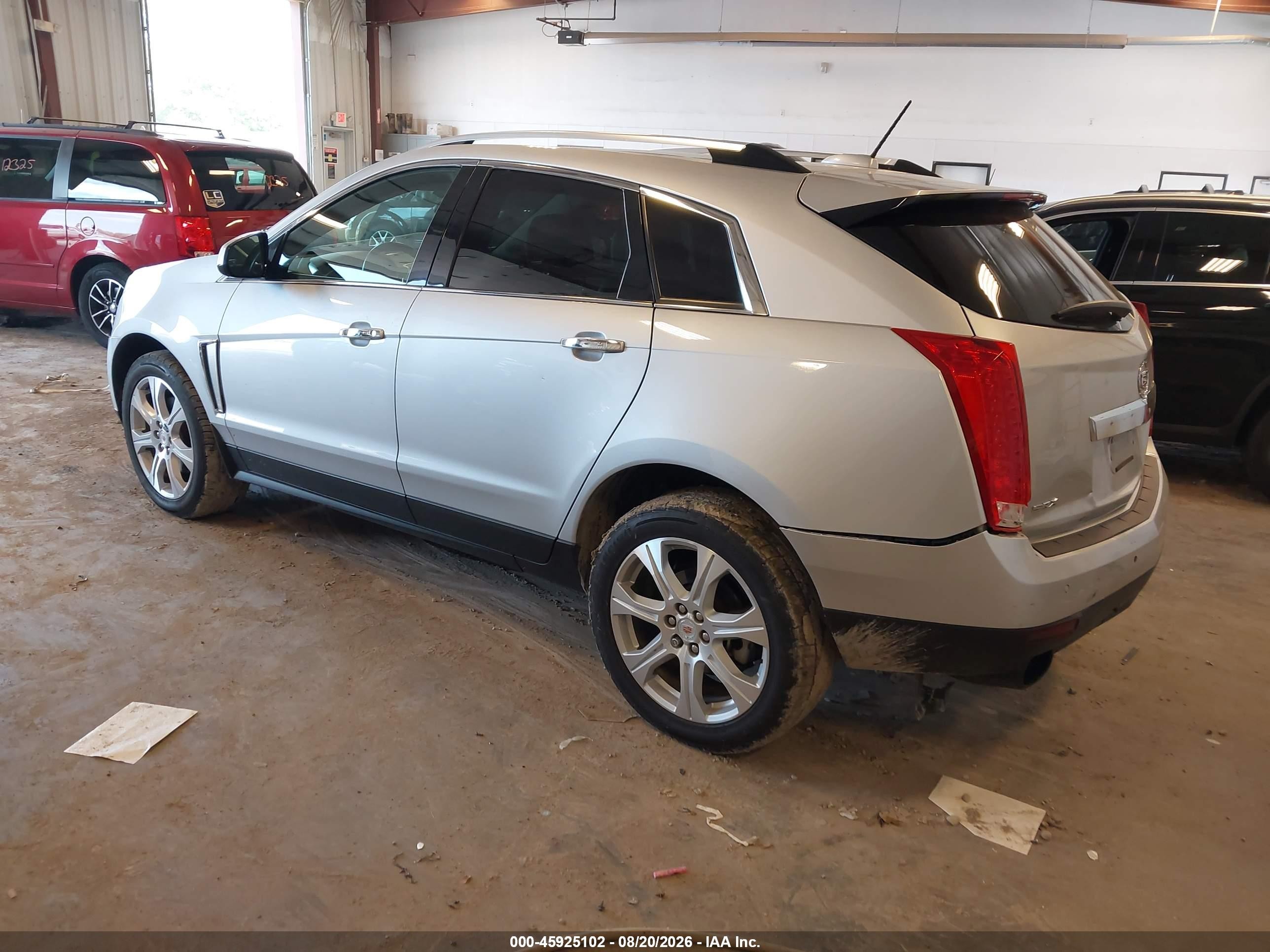 2015 Cadillac Srx Performance Collection Серебряный vin: 3GYFNCE39FS620308