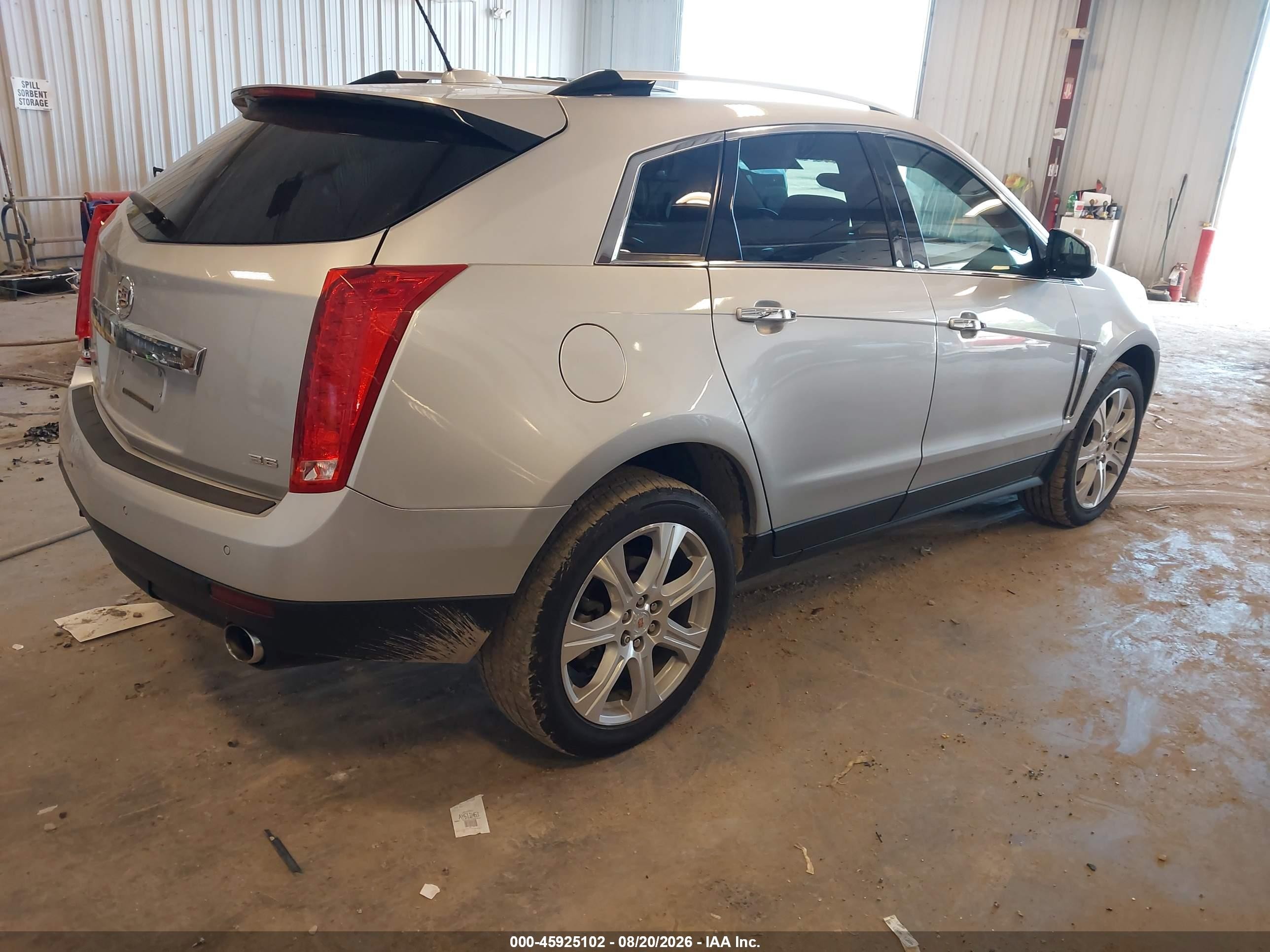 2015 Cadillac Srx Performance Collection Серебряный vin: 3GYFNCE39FS620308