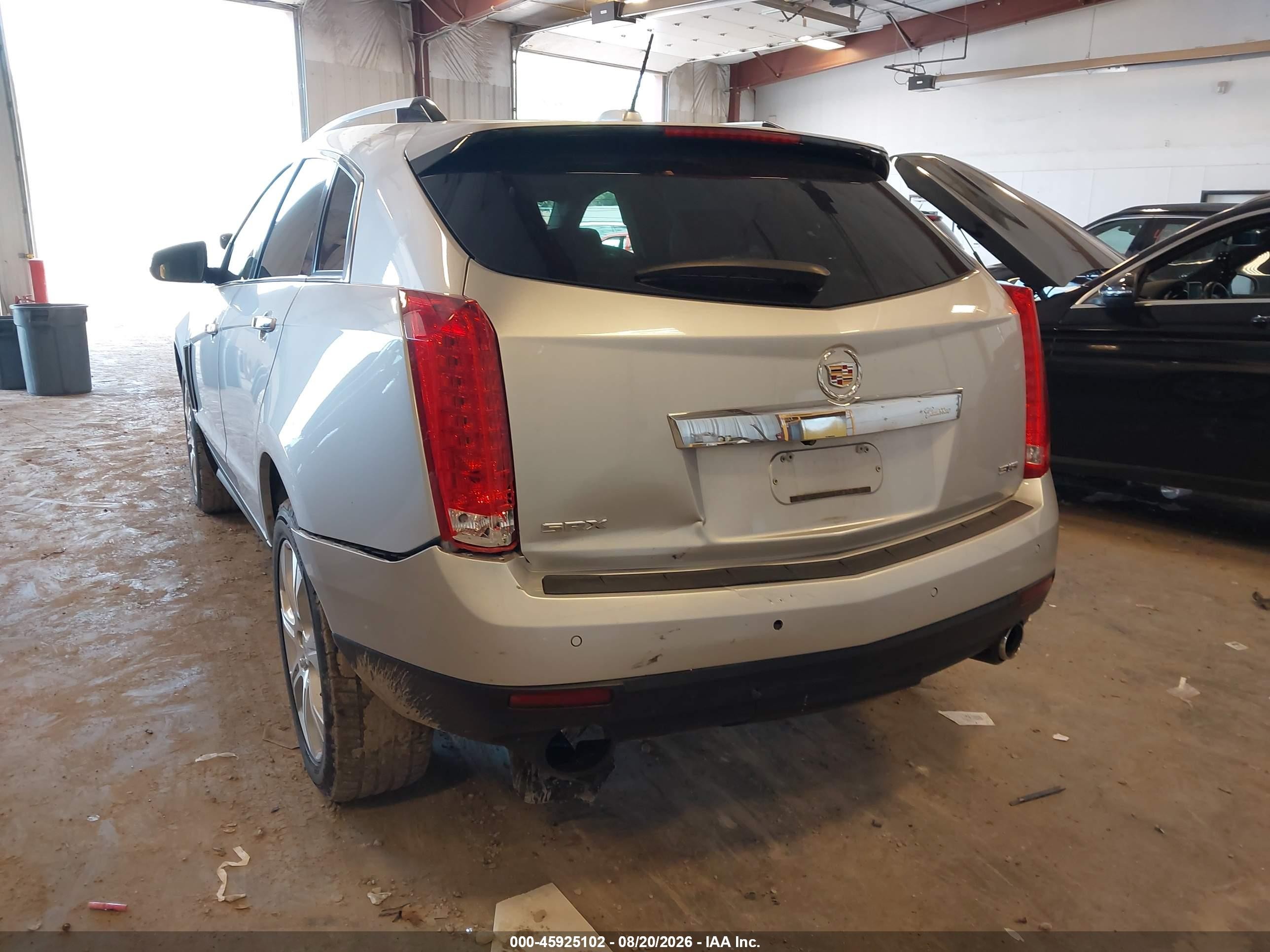 2015 Cadillac Srx Performance Collection Серебряный vin: 3GYFNCE39FS620308