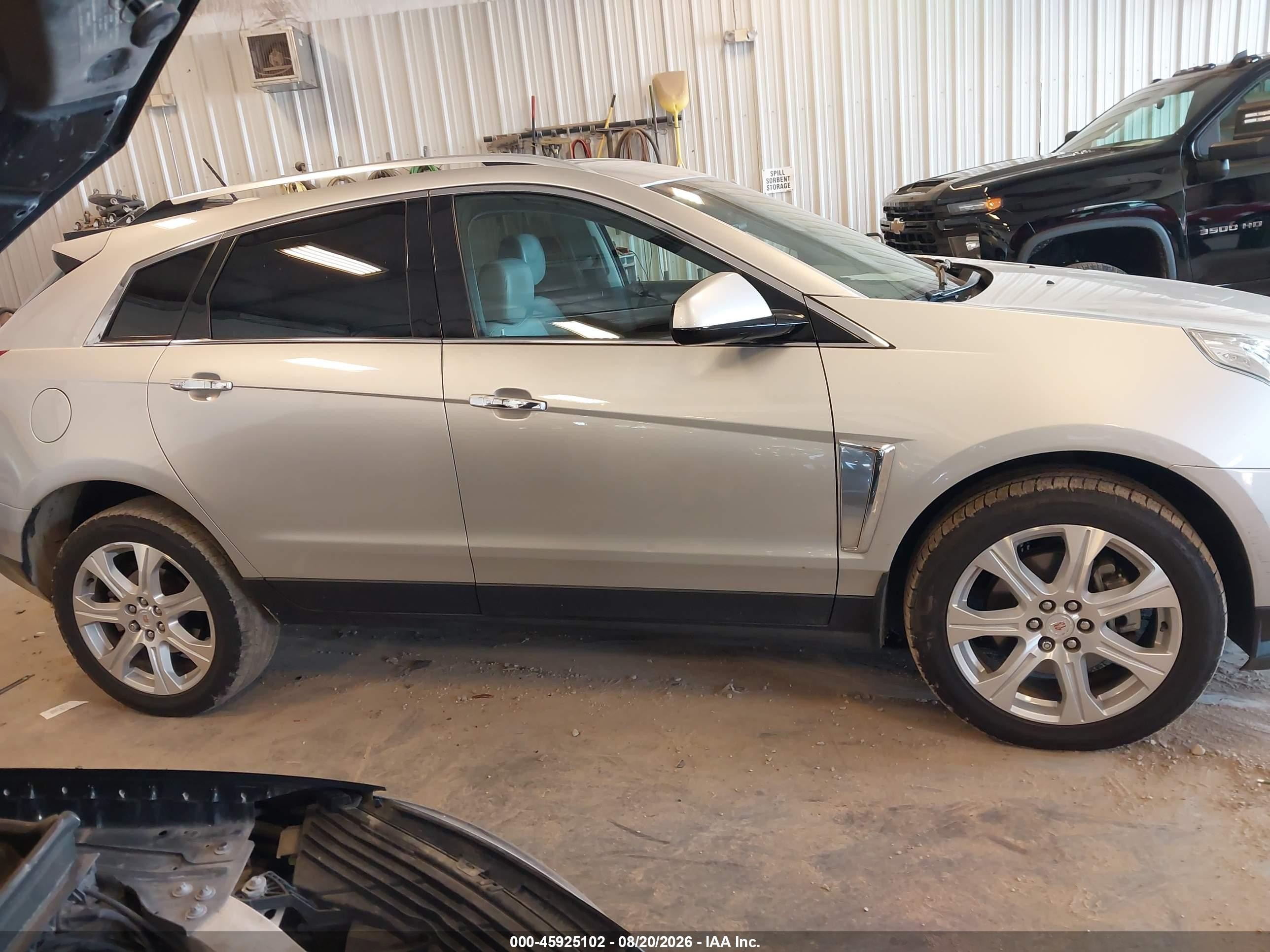 2015 Cadillac Srx Performance Collection Серебряный vin: 3GYFNCE39FS620308