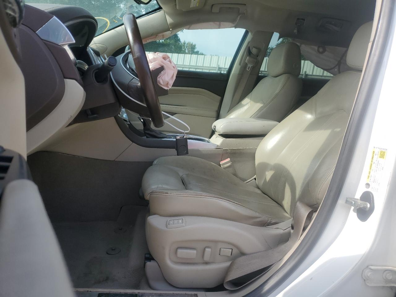 2013 Cadillac Srx Luxury Collection White vin: 3GYFNCE3XDS597568 Damage: Airbag - Front Left, Deployed, Replacement Required