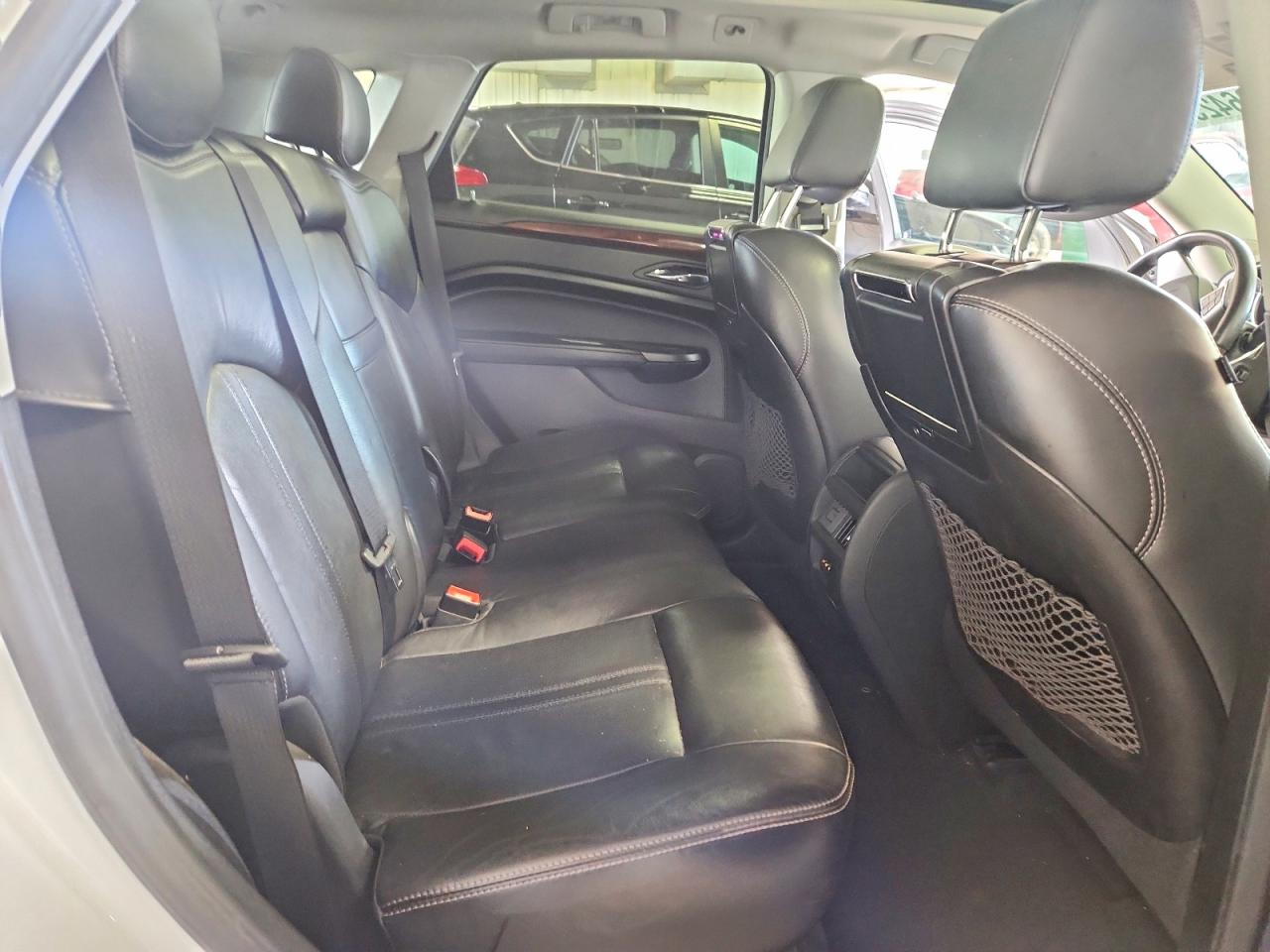 2012 Cadillac Srx Luxury Collection White vin: 3GYFNDE31CS572370