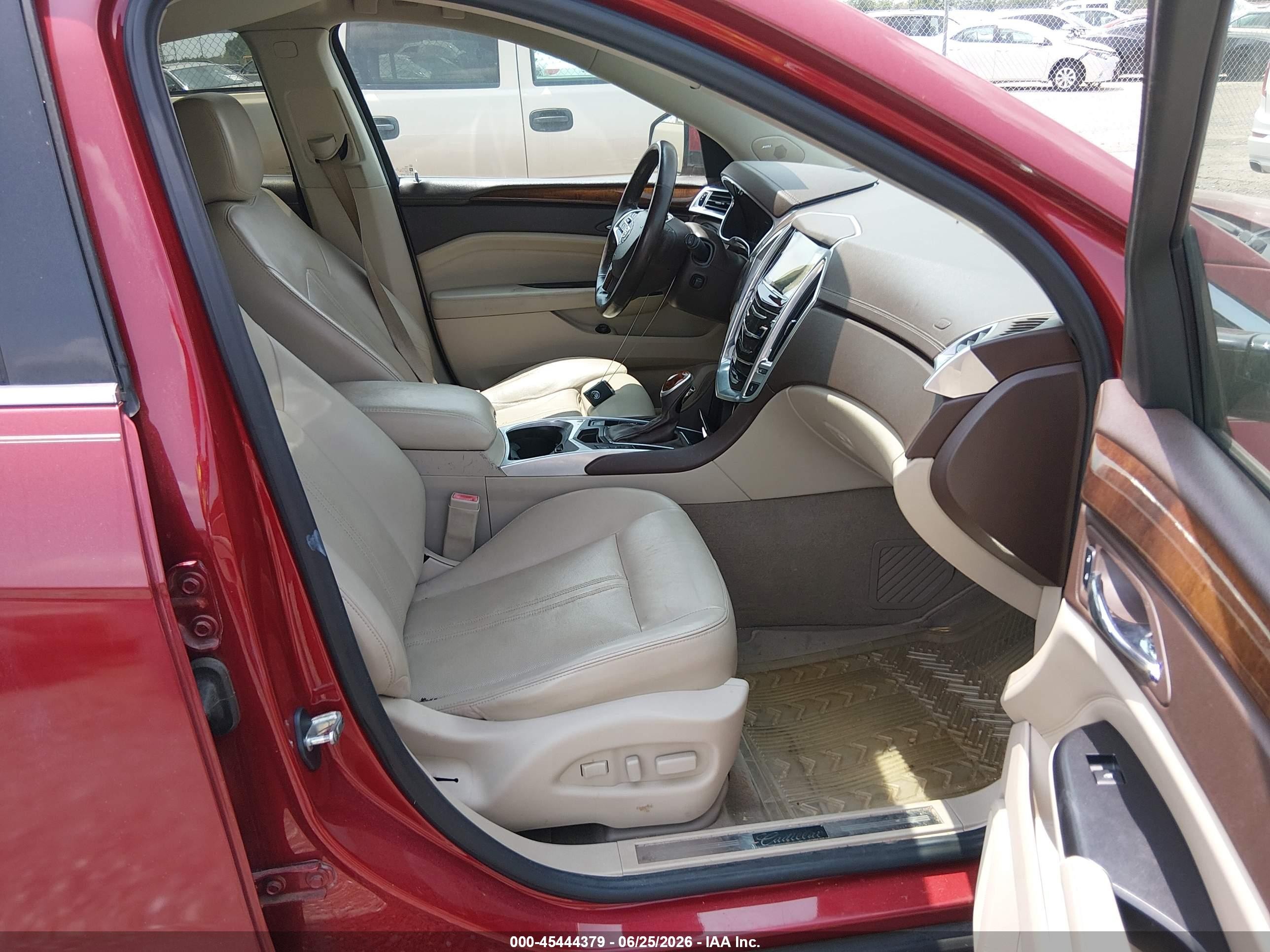 2013 Cadillac Srx Performance Collection Red vin: 3GYFNDE32DS582407