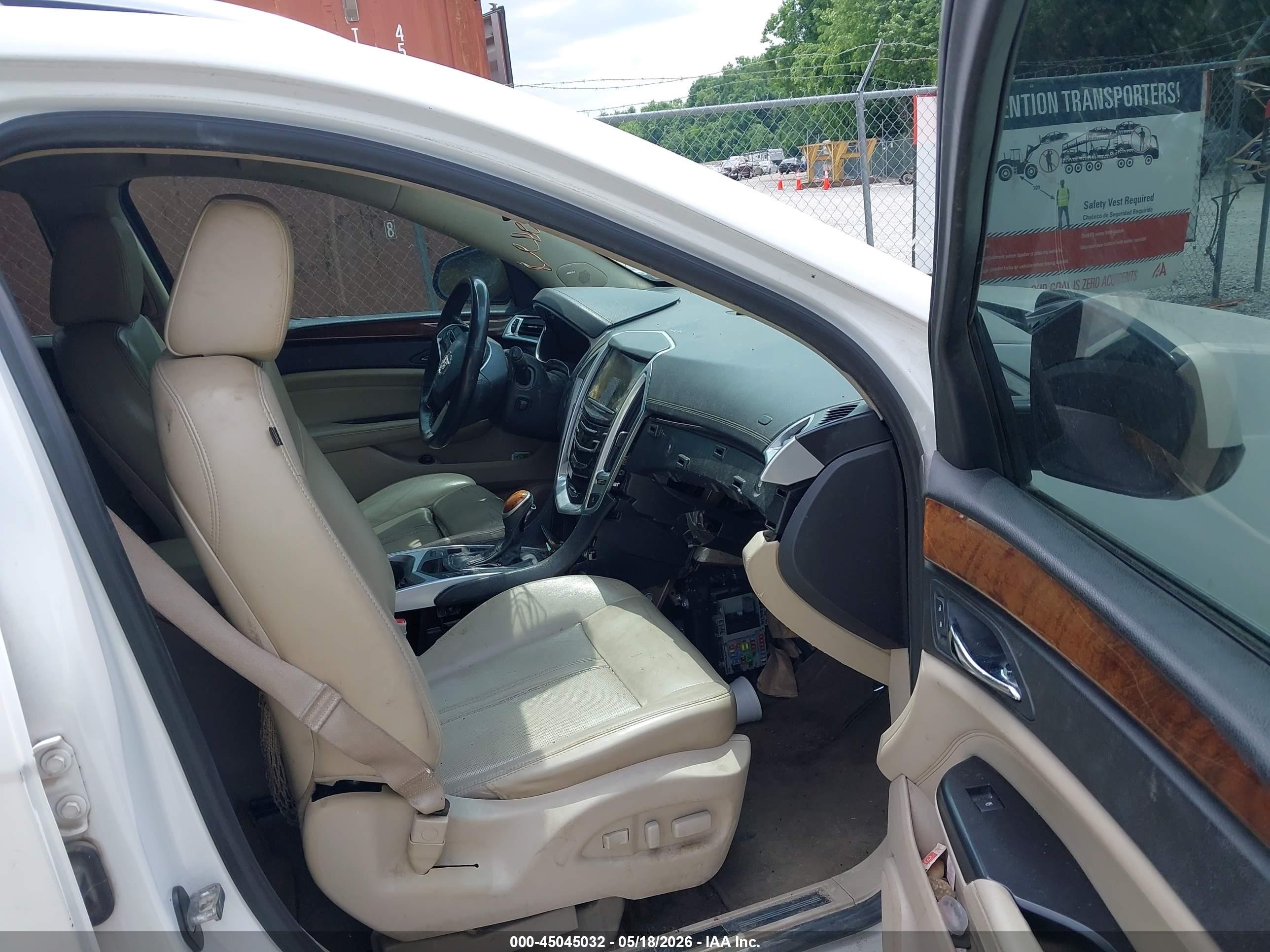2013 Cadillac Srx Performance Collection White vin: 3GYFNDE35DS635570
