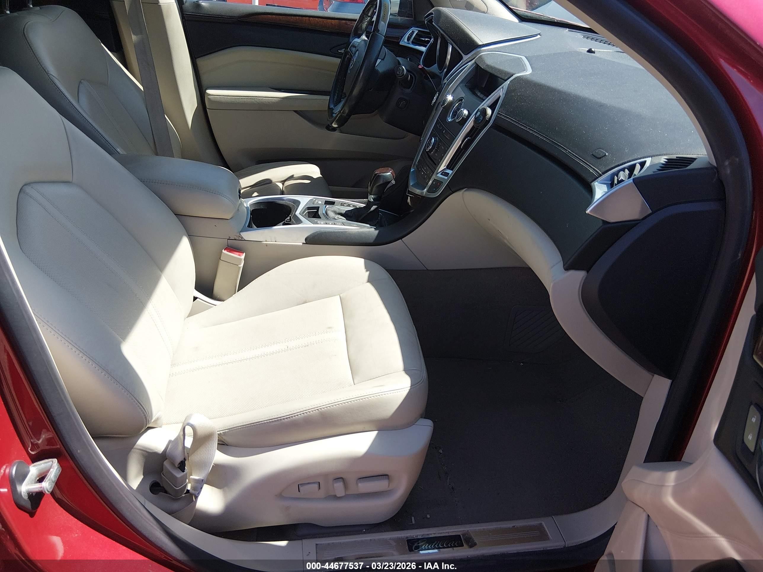 2012 Cadillac Srx Luxury Collection Red vin: 3GYFNDE37CS646018
