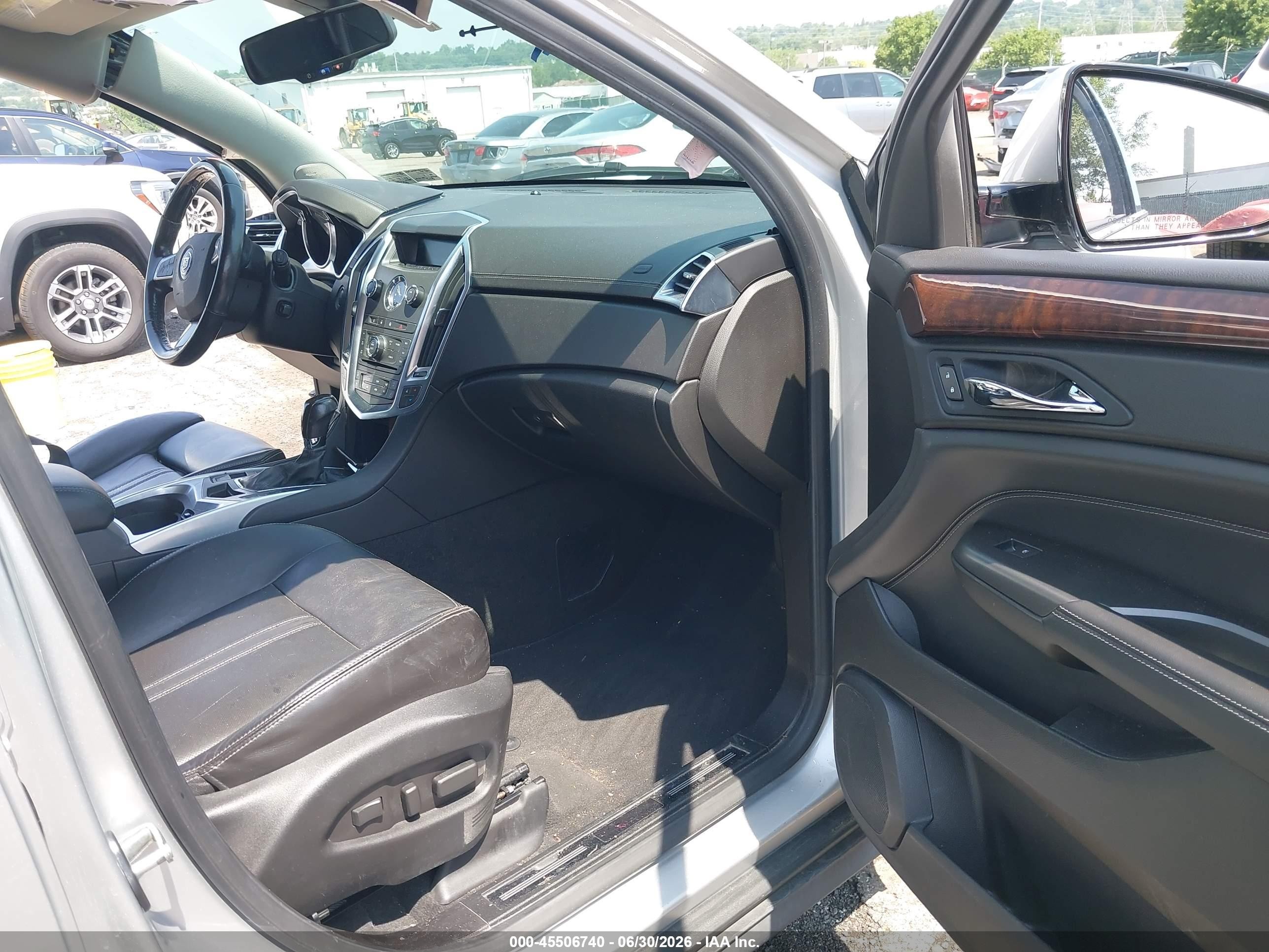 2012 Cadillac Srx Luxury Collection Серебряный vin: 3GYFNDE38CS643631