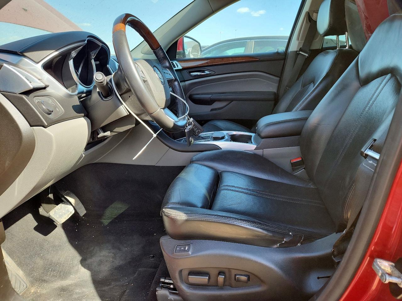 2011 Cadillac Srx Luxury Collection Red vin: 3GYFNDEY2BS609808