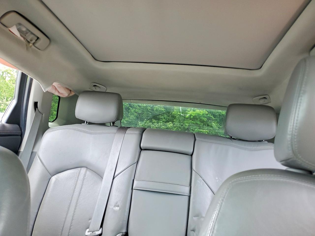 2011 Cadillac Srx Luxury Collection Silver vin: 3GYFNDEY7BS519277