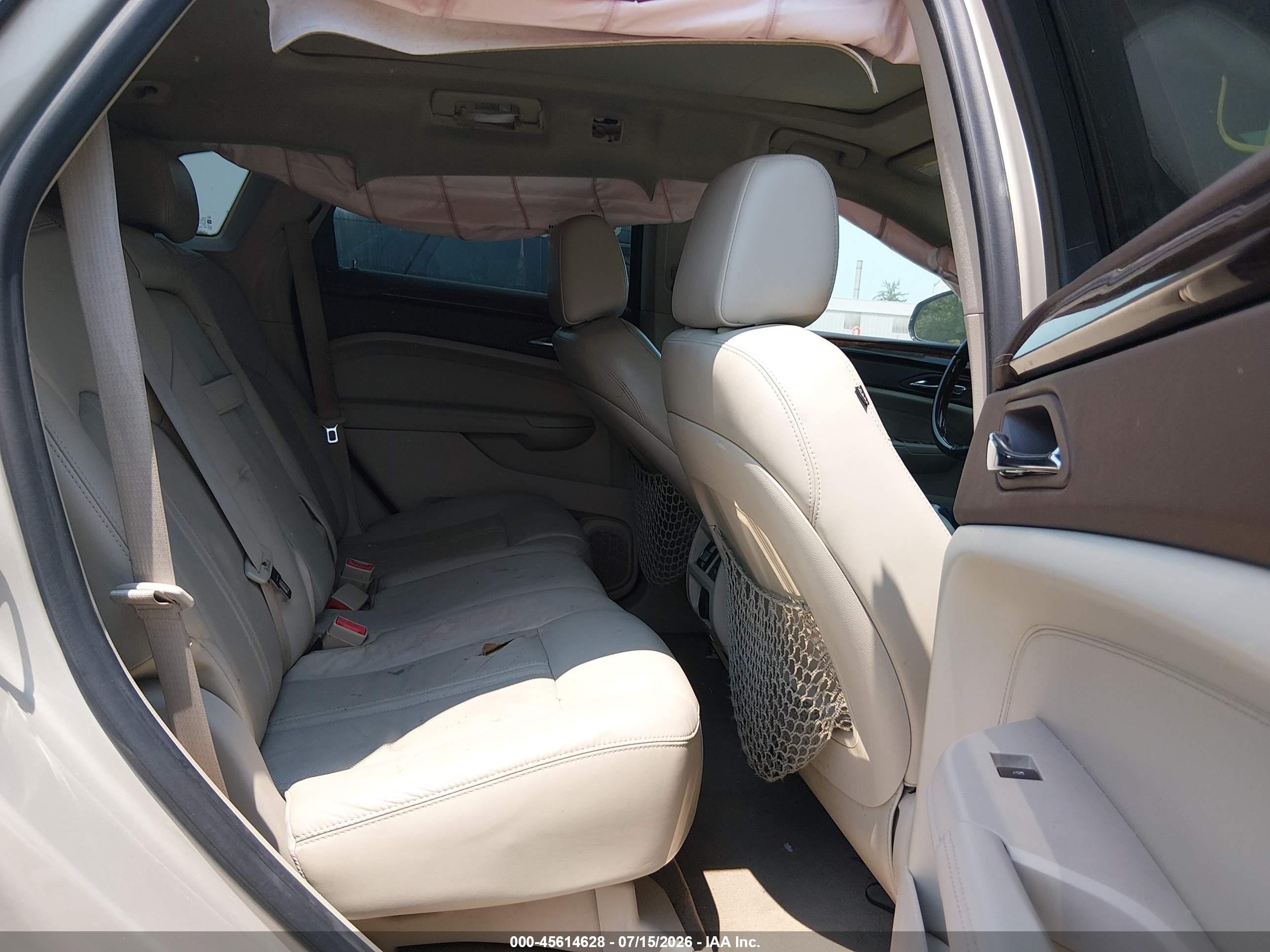 2011 Cadillac Srx Luxury Collection Champagne vin: 3GYFNDEYXBS528961