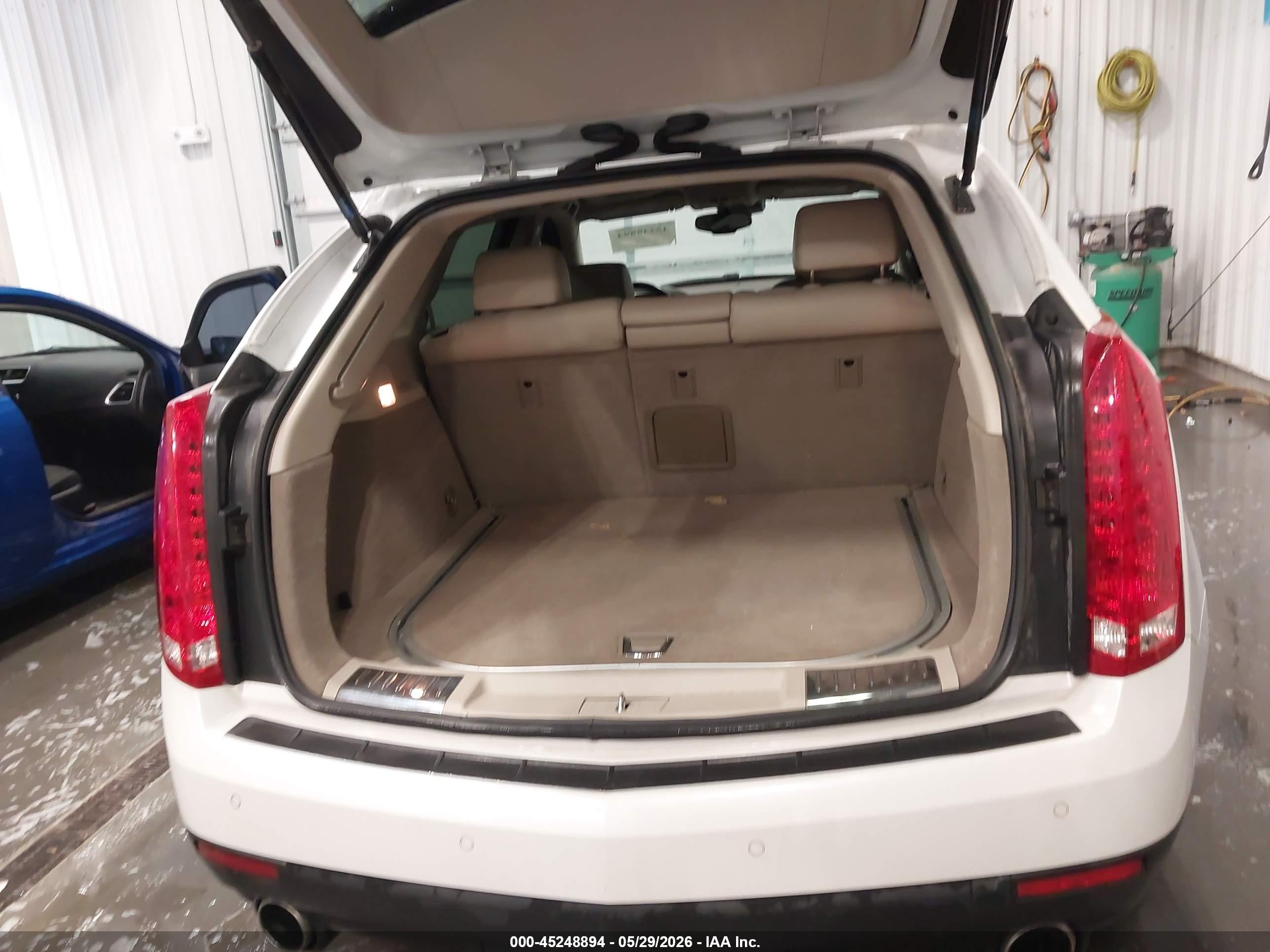 2014 Cadillac Srx Luxury Collection White vin: 3GYFNEE30ES687907