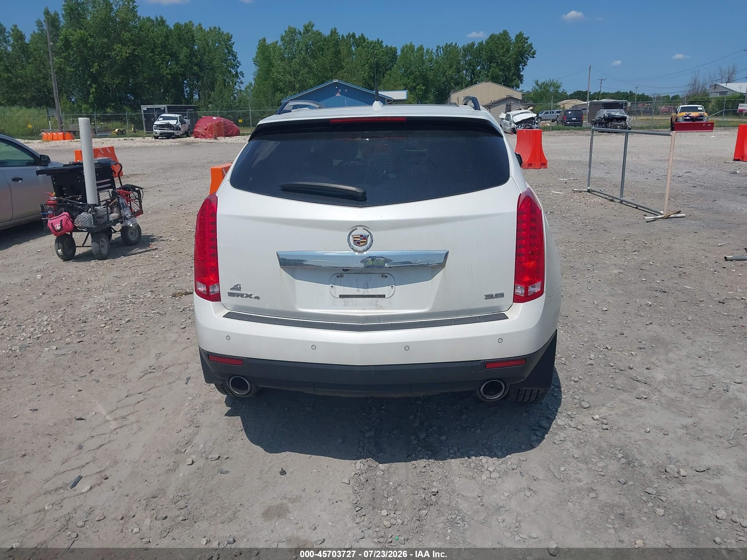 2014 Cadillac Srx Luxury Collection White vin: 3GYFNEE31ES587007