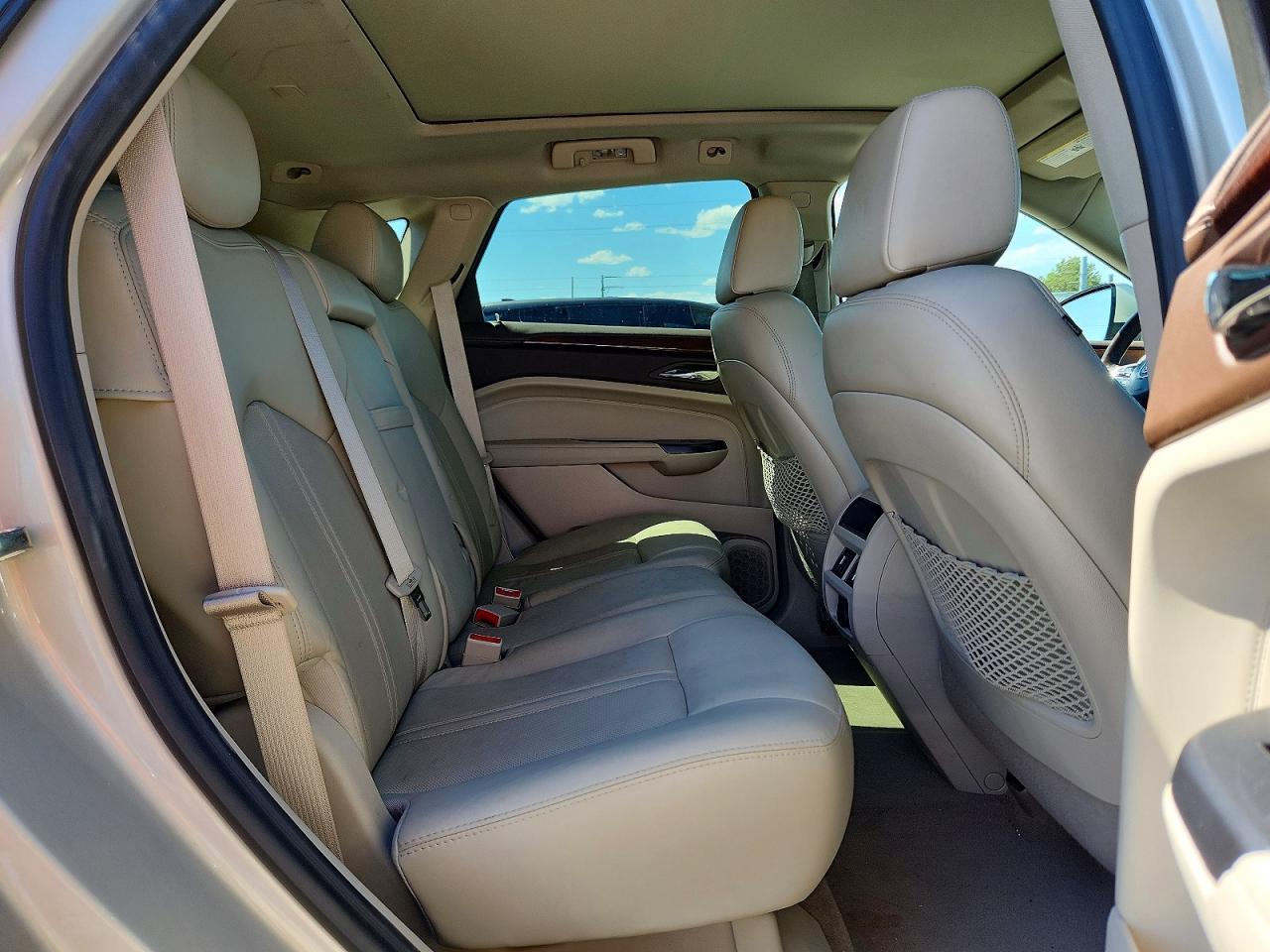 2014 Cadillac Srx Luxury Collection Gold vin: 3GYFNEE32ES609094