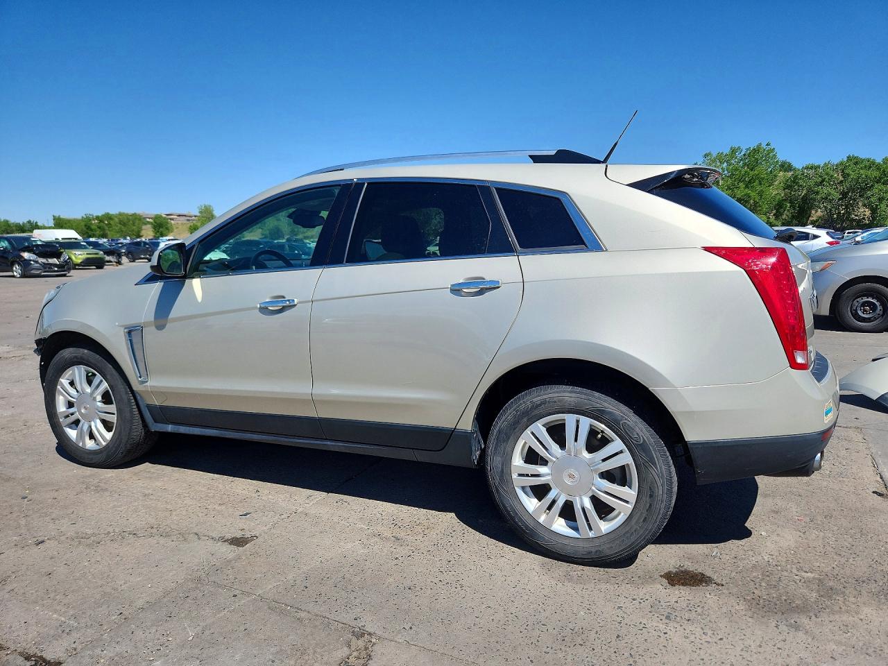 2014 Cadillac Srx Luxury Collection Gold vin: 3GYFNEE32ES609094