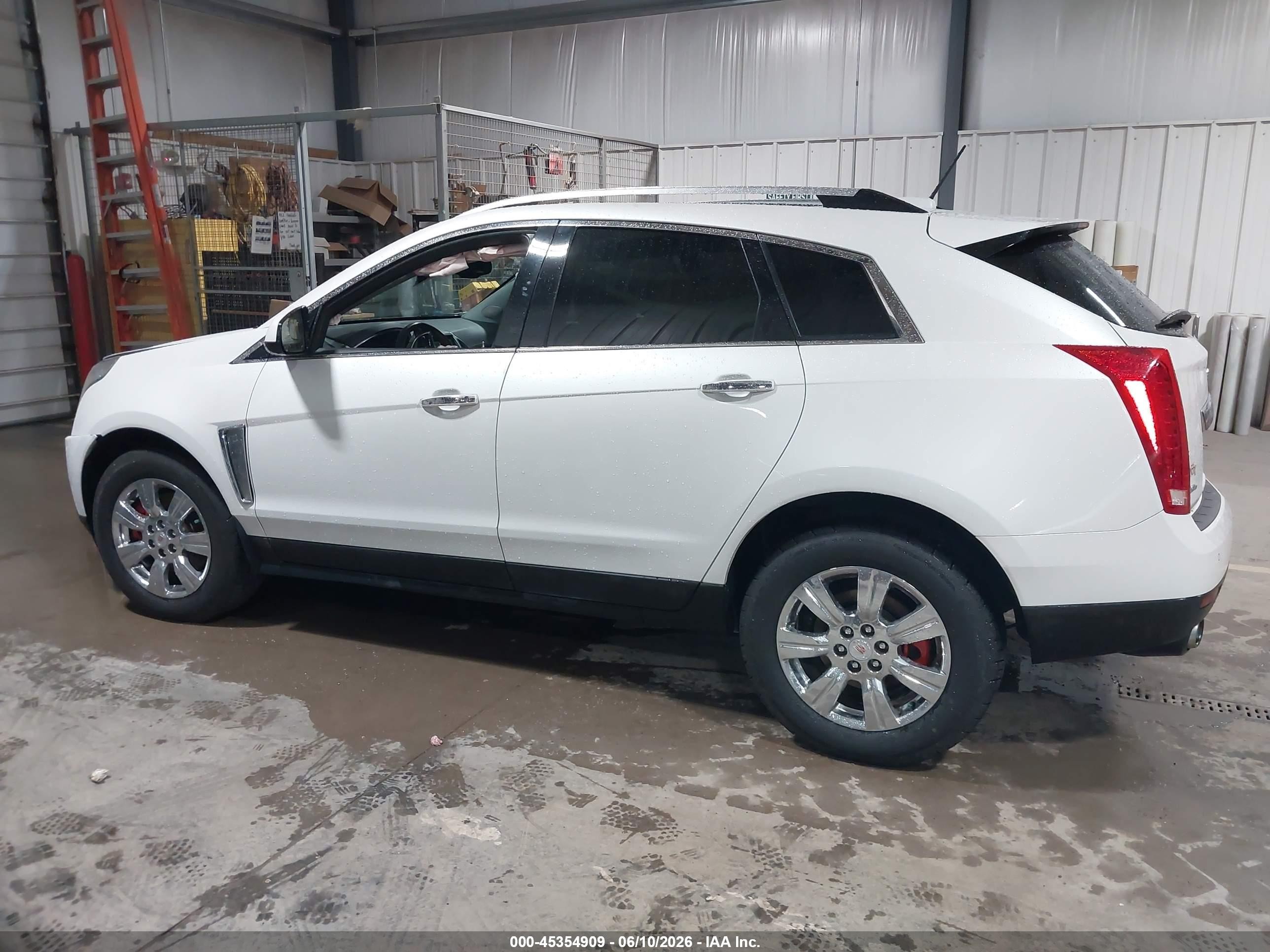 2015 Cadillac Srx Luxury Collection Белый vin: 3GYFNEE32FS527867