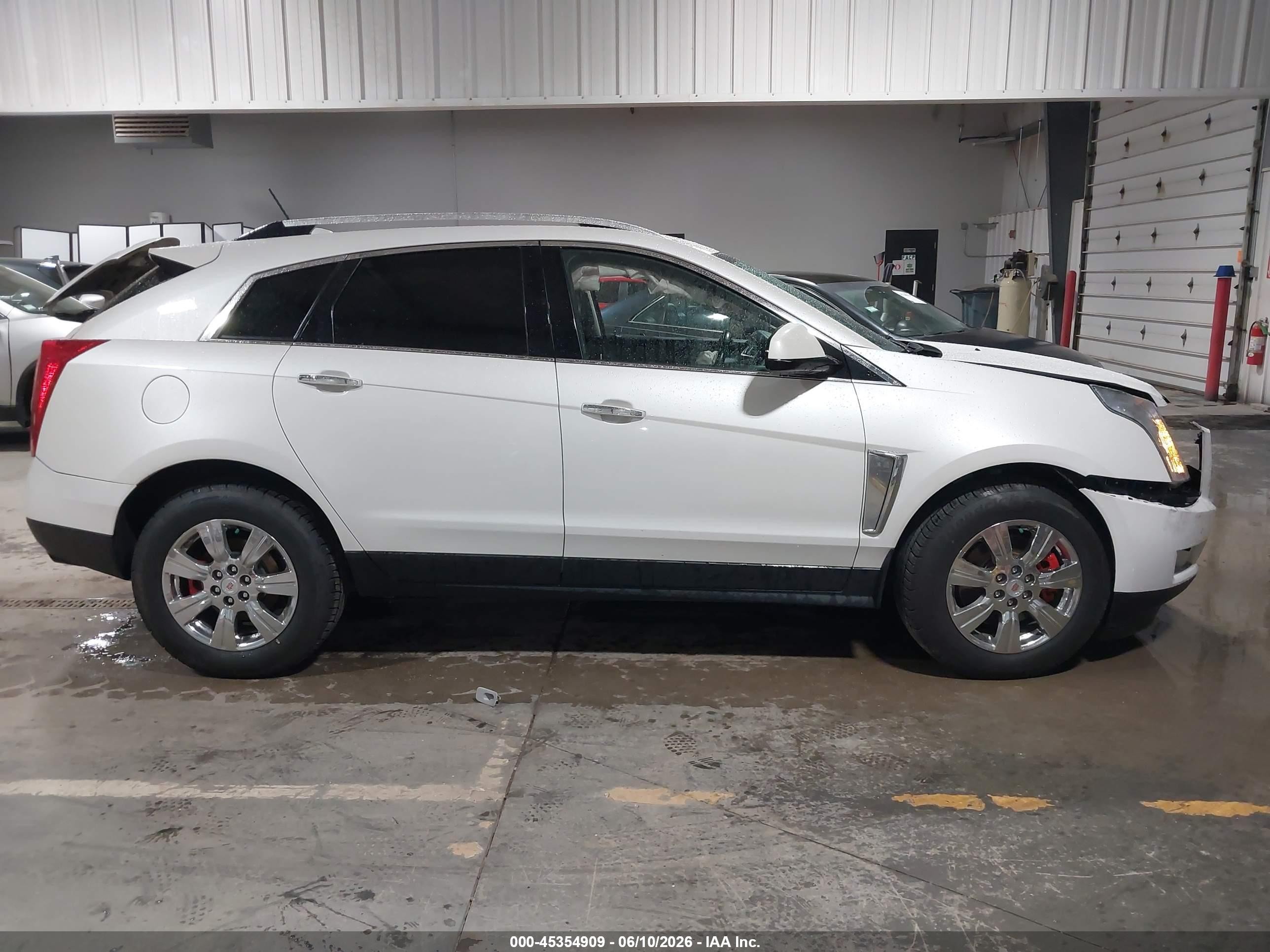 2015 Cadillac Srx Luxury Collection Белый vin: 3GYFNEE32FS527867