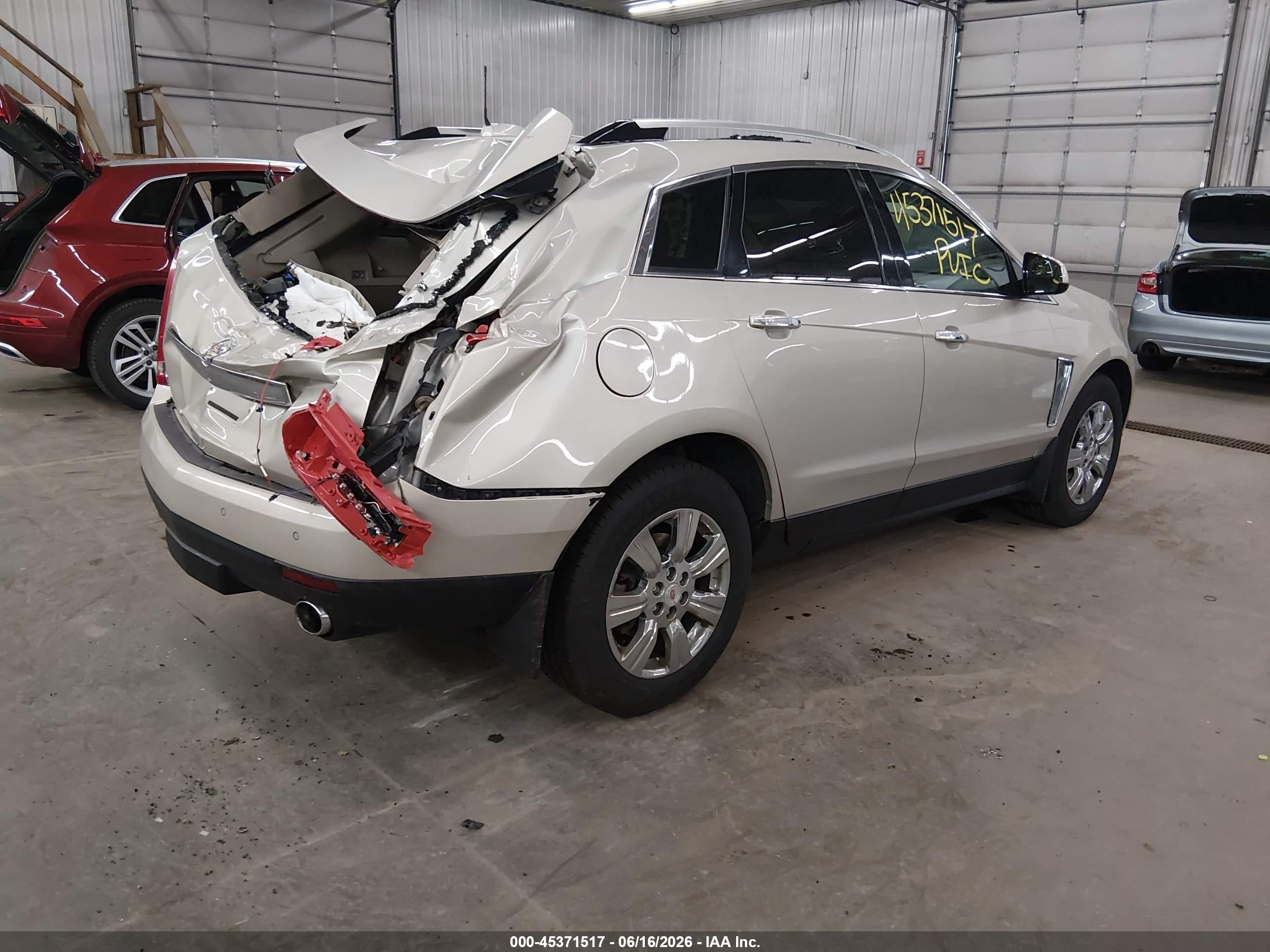 2015 Cadillac Srx Luxury Collection Beige vin: 3GYFNEE32FS617696