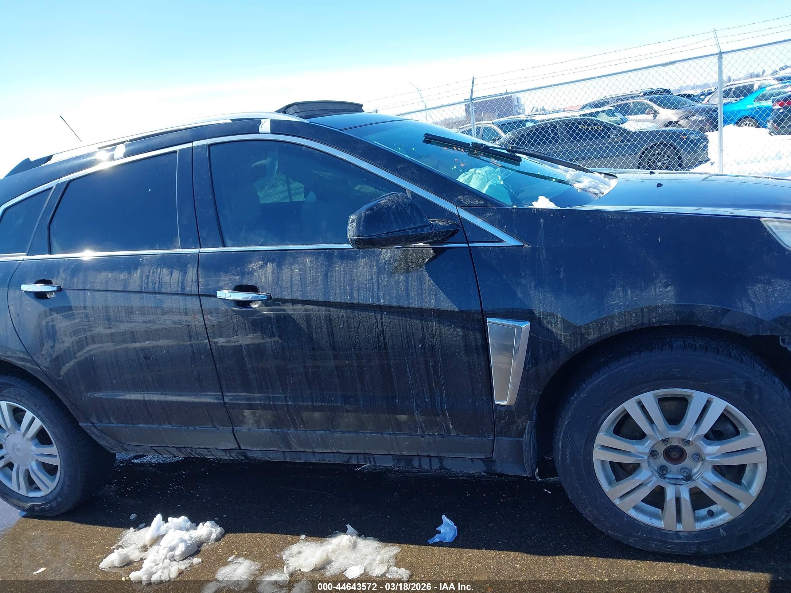 2015 Cadillac Srx Luxury Collection Черный vin: 3GYFNEE33FS604567