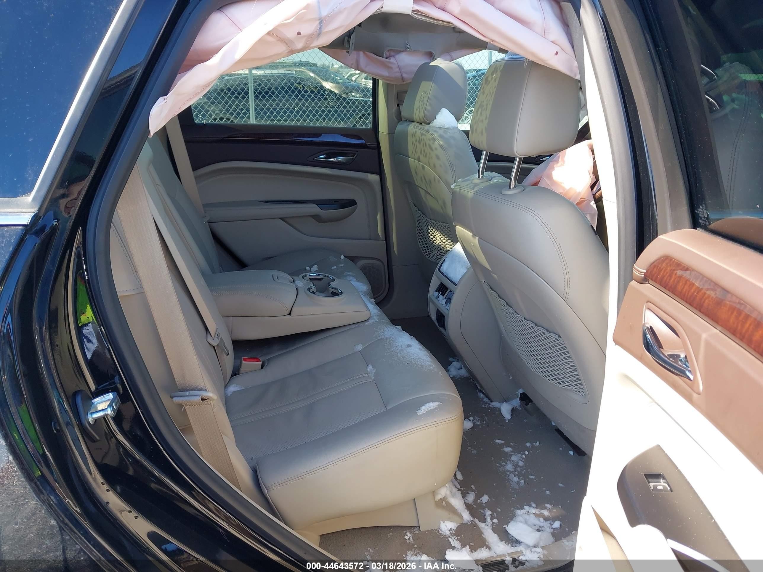 2015 Cadillac Srx Luxury Collection Черный vin: 3GYFNEE33FS604567