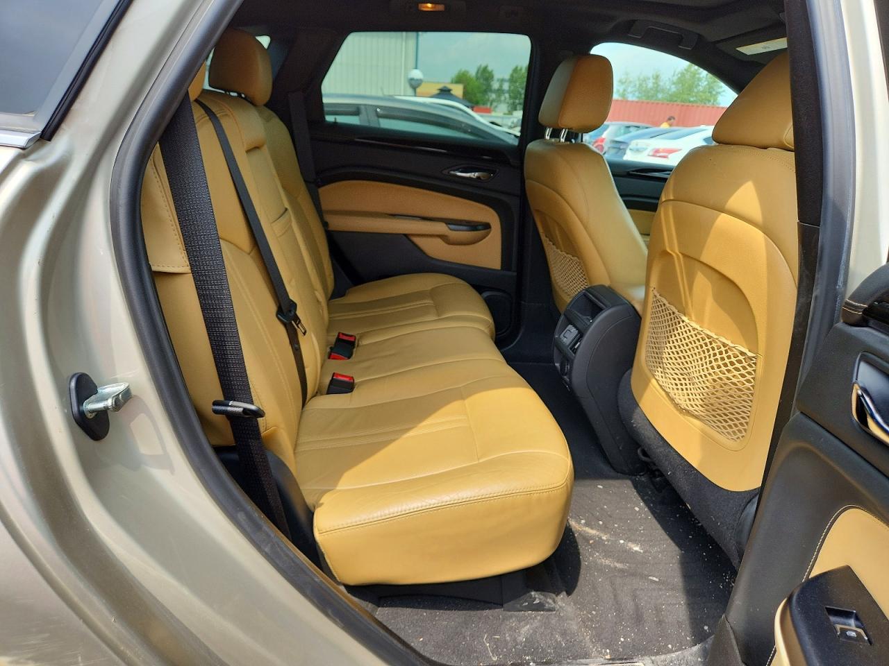 2014 Cadillac Srx Luxury Collection Cream vin: 3GYFNEE35ES584692