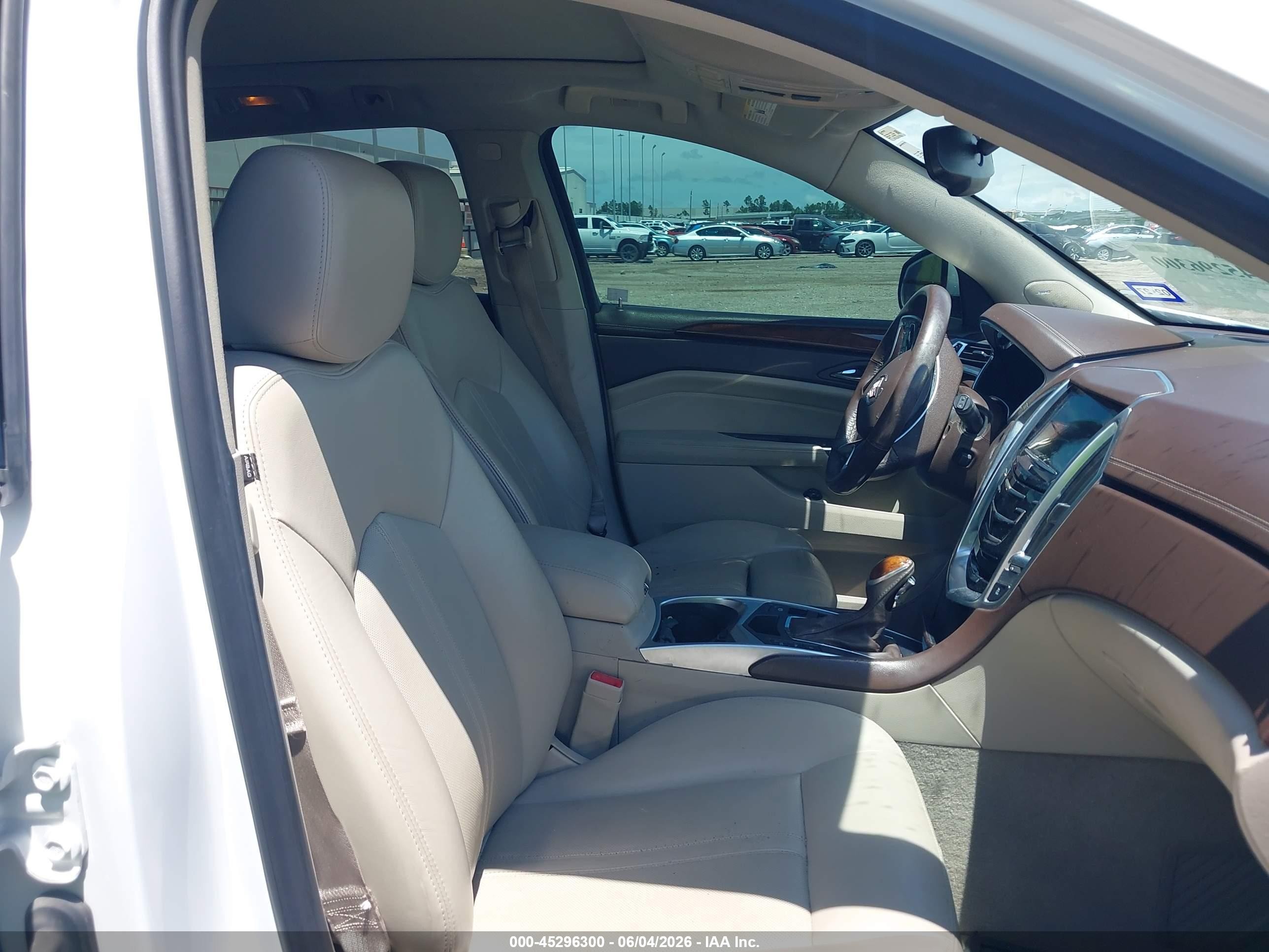 2015 Cadillac Srx Luxury Collection White vin: 3GYFNEE38FS557519