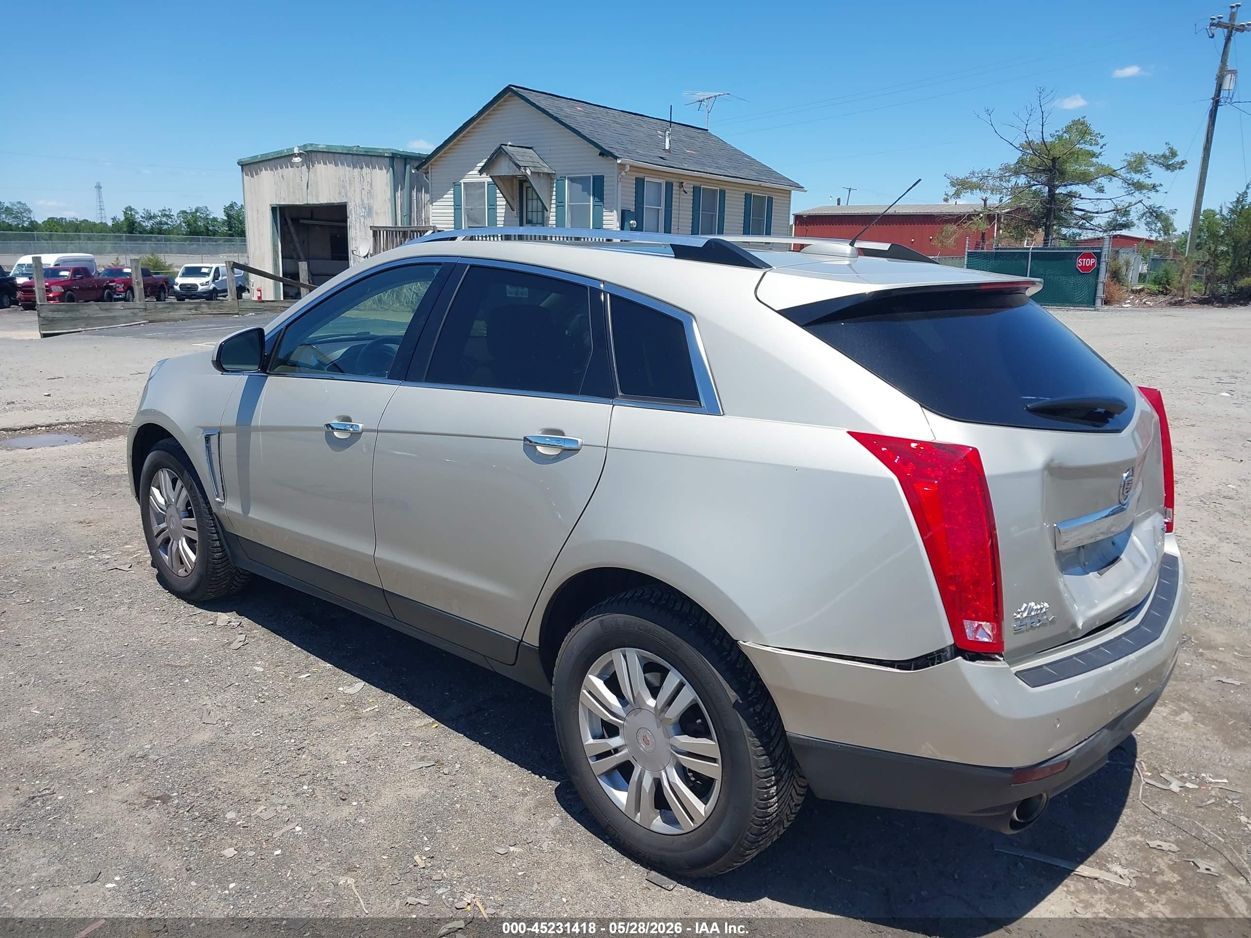 2015 Cadillac Srx Luxury Collection Beige vin: 3GYFNEE38FS566897