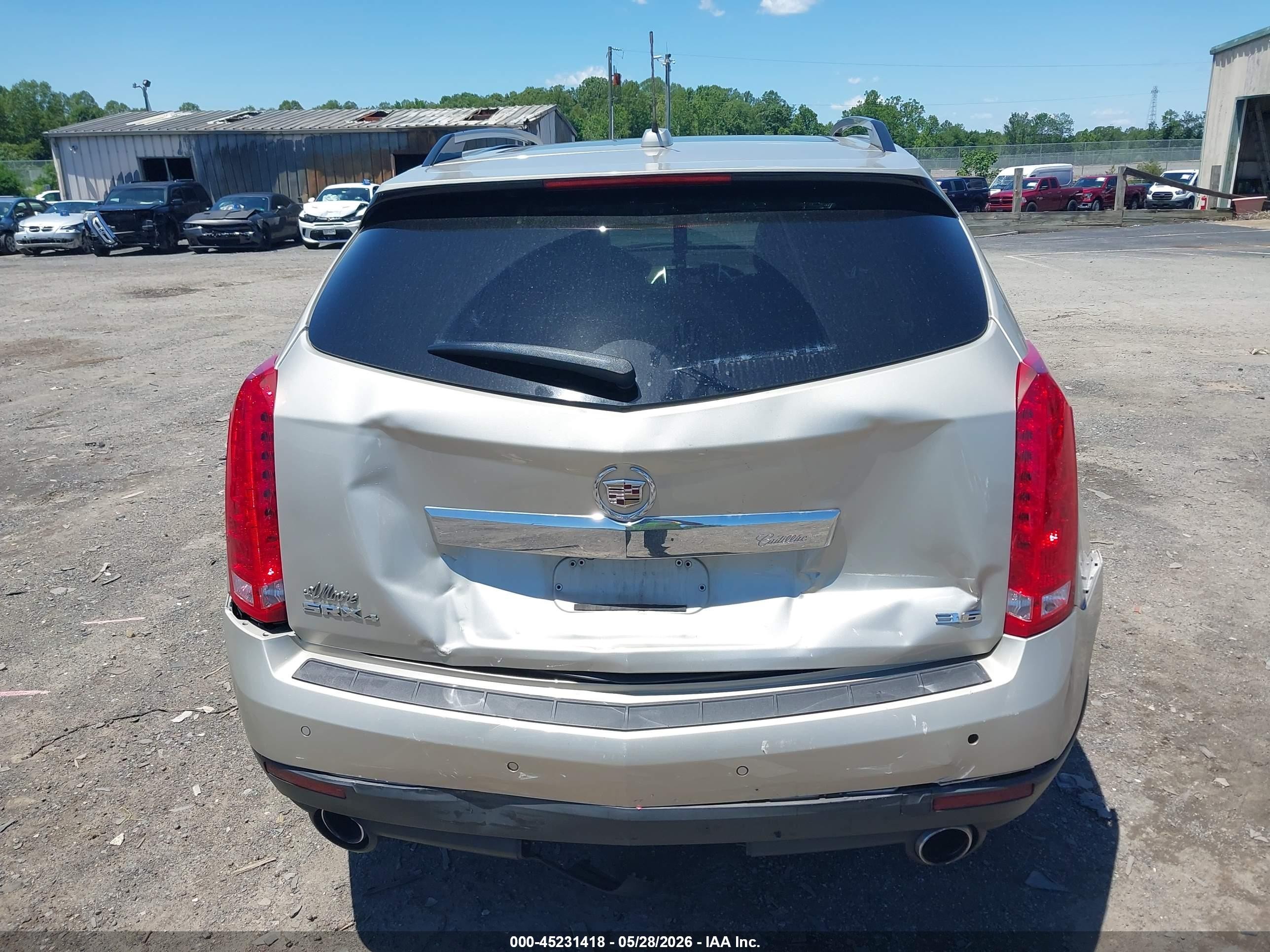2015 Cadillac Srx Luxury Collection Beige vin: 3GYFNEE38FS566897
