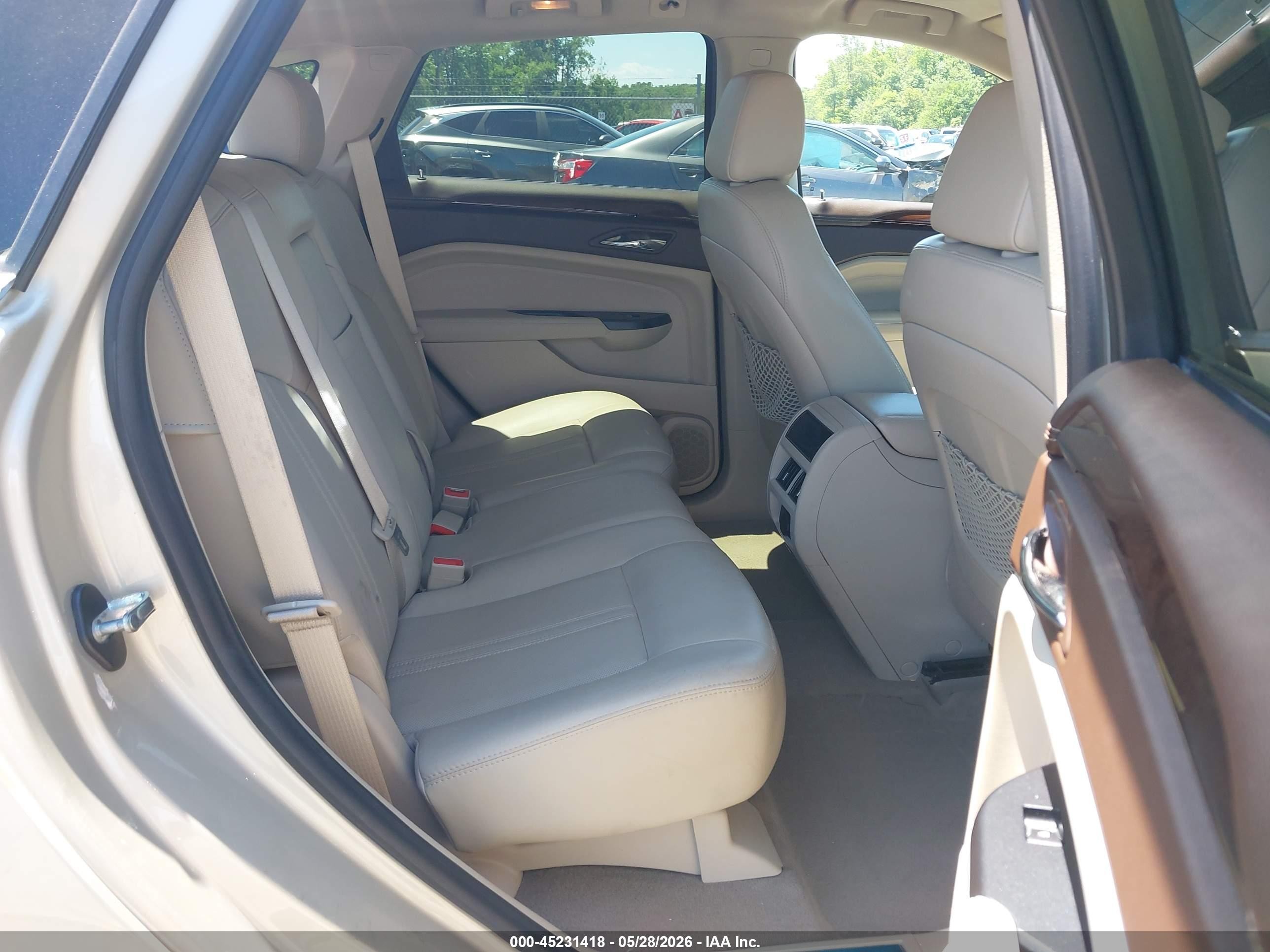 2015 Cadillac Srx Luxury Collection Beige vin: 3GYFNEE38FS566897
