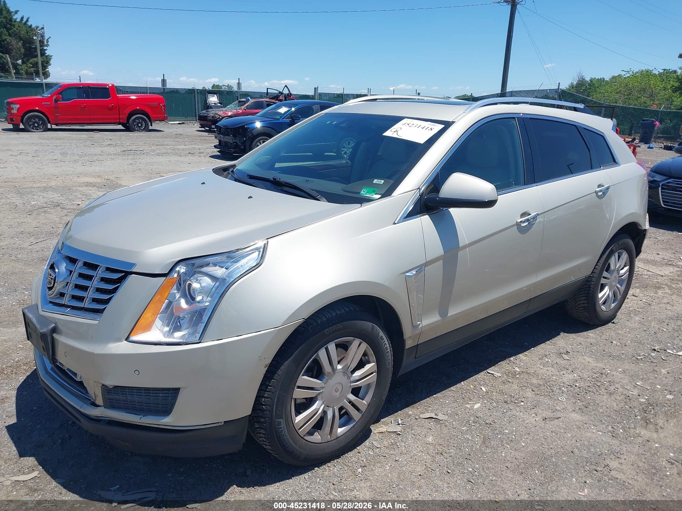 2015 Cadillac Srx Luxury Collection Beige vin: 3GYFNEE38FS566897