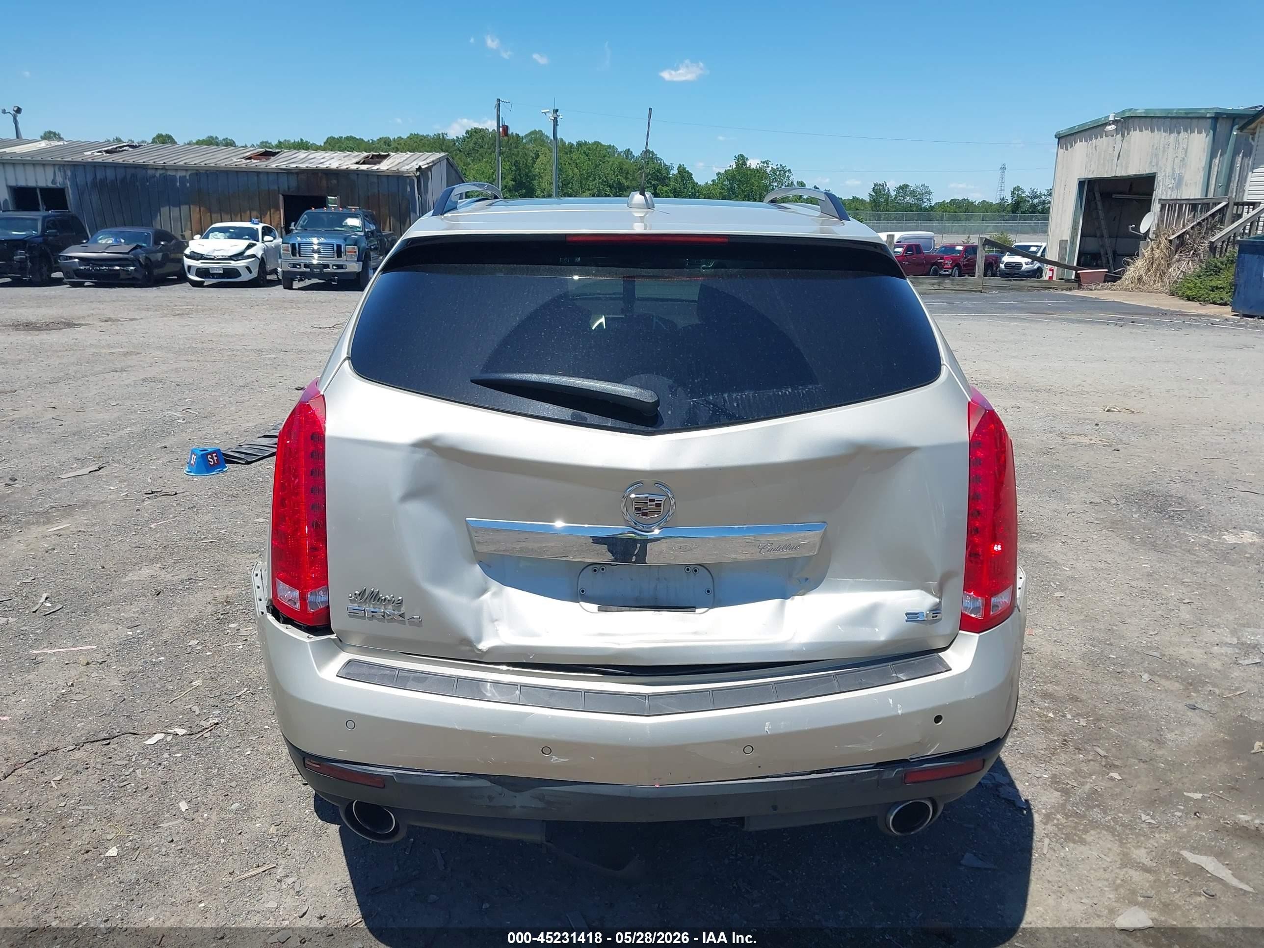 2015 Cadillac Srx Luxury Collection Beige vin: 3GYFNEE38FS566897