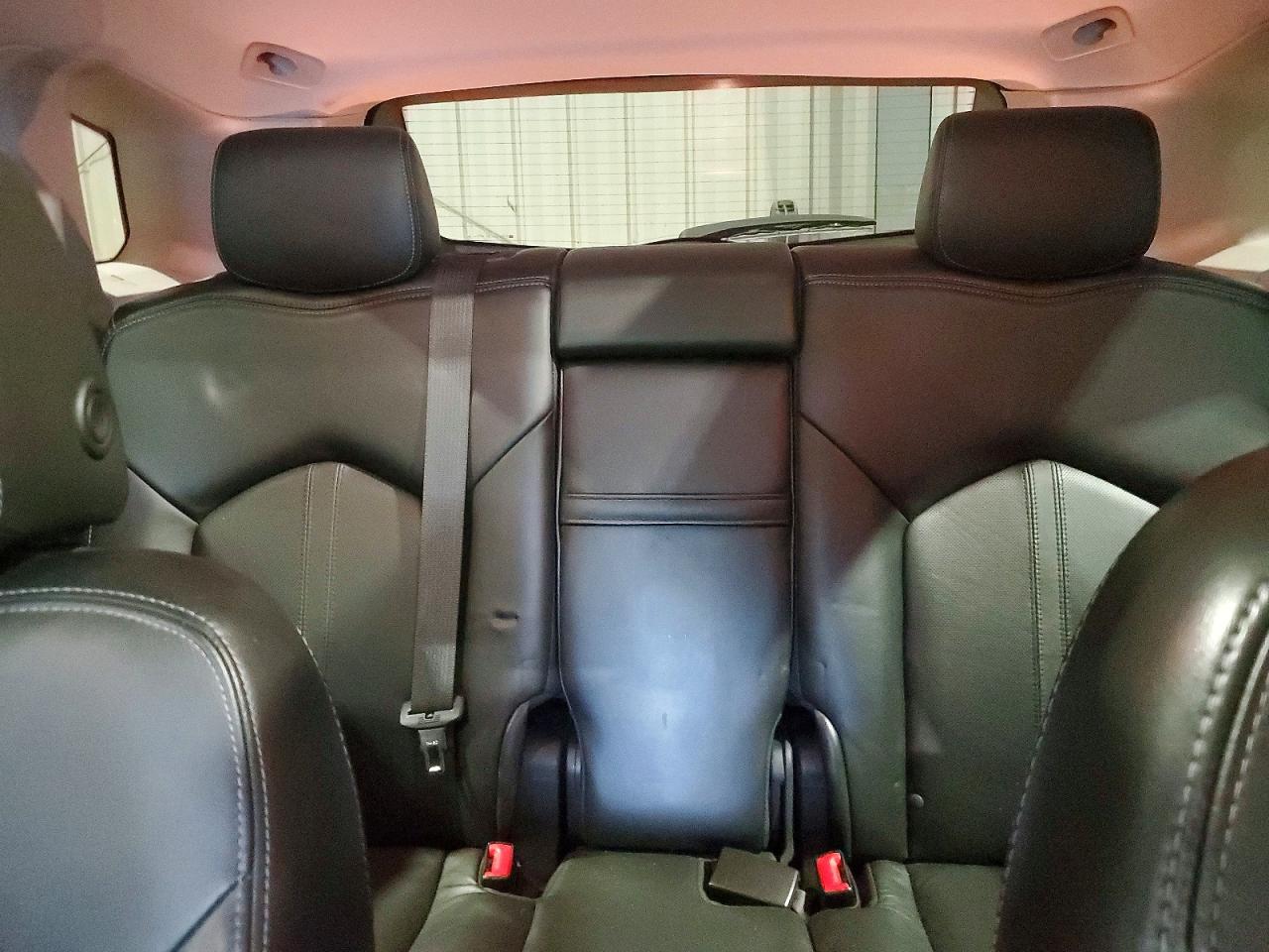2015 Cadillac Srx Серебряный vin: 3GYFNEE39FS554290